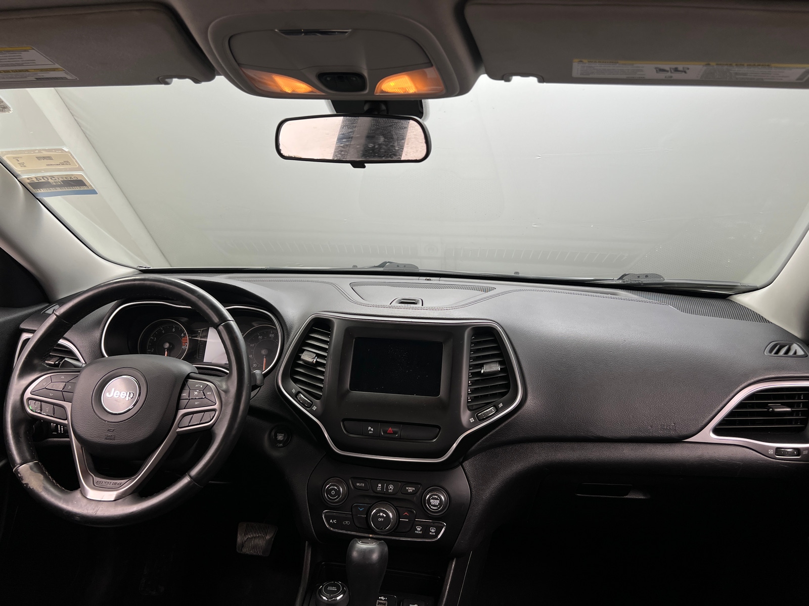 Thumbnail: 2019 Jeep Cherokee - 3