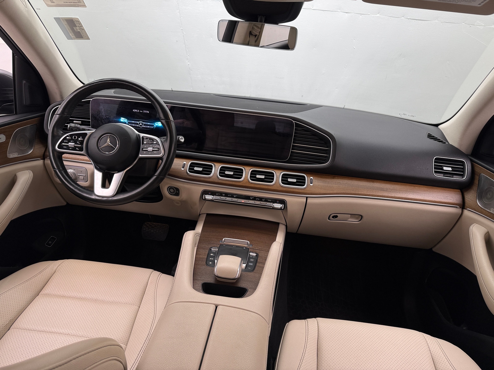 Thumbnail: 2022 Mercedes-Benz GLE - 2