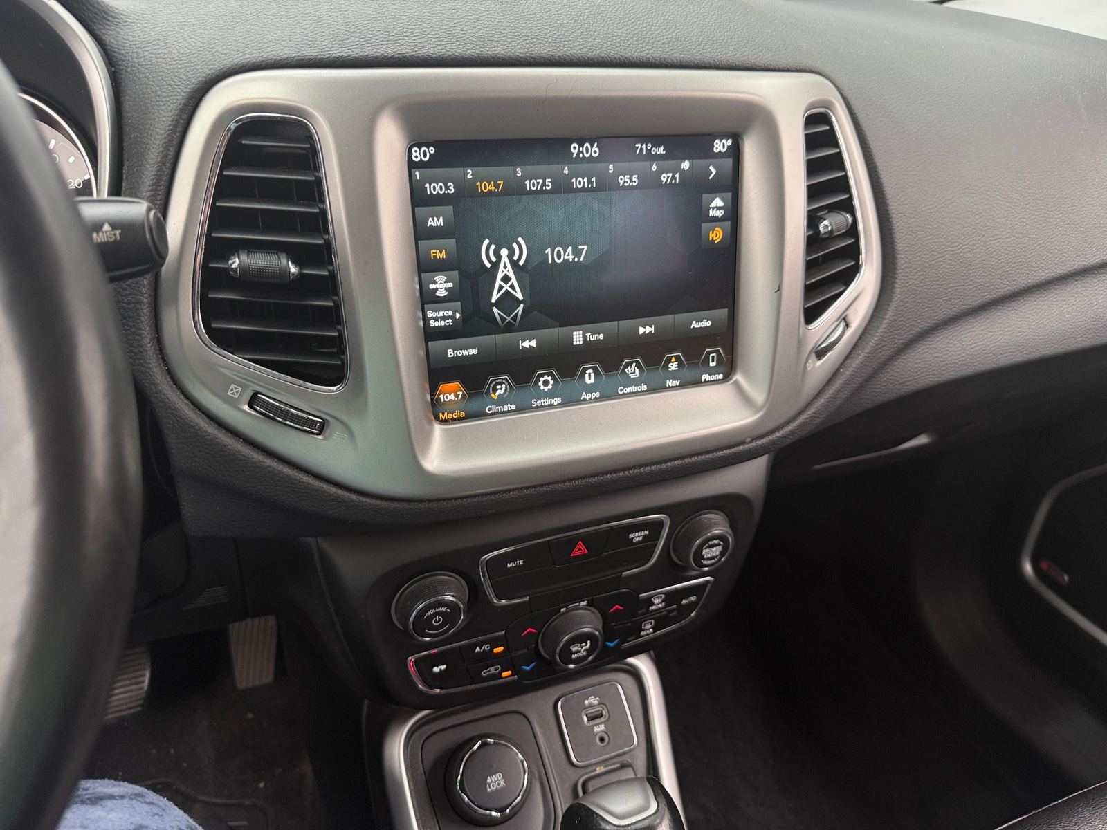 Thumbnail: 2018 Jeep Compass - 4