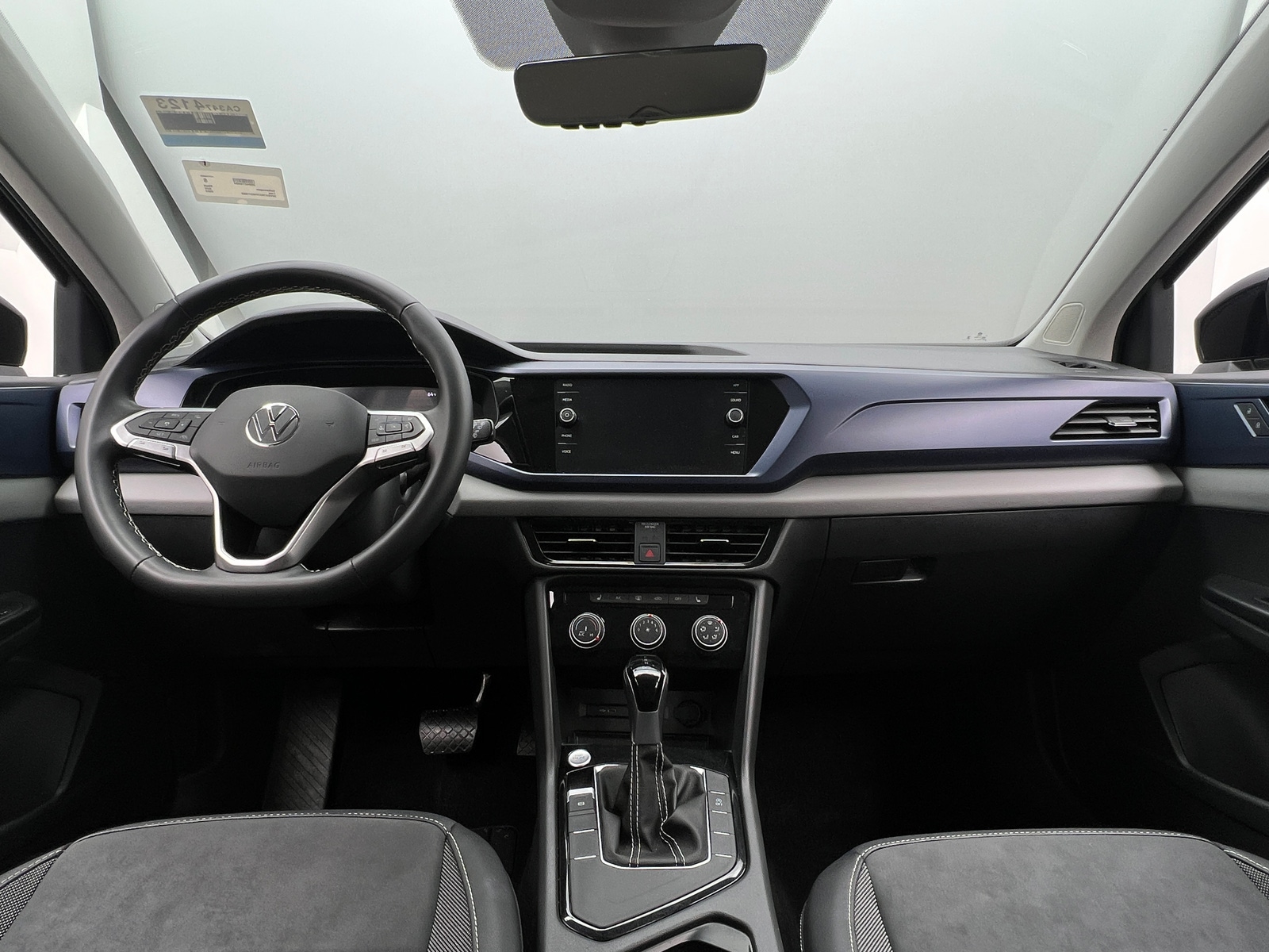 Thumbnail: 2023 Volkswagen Taos - 2