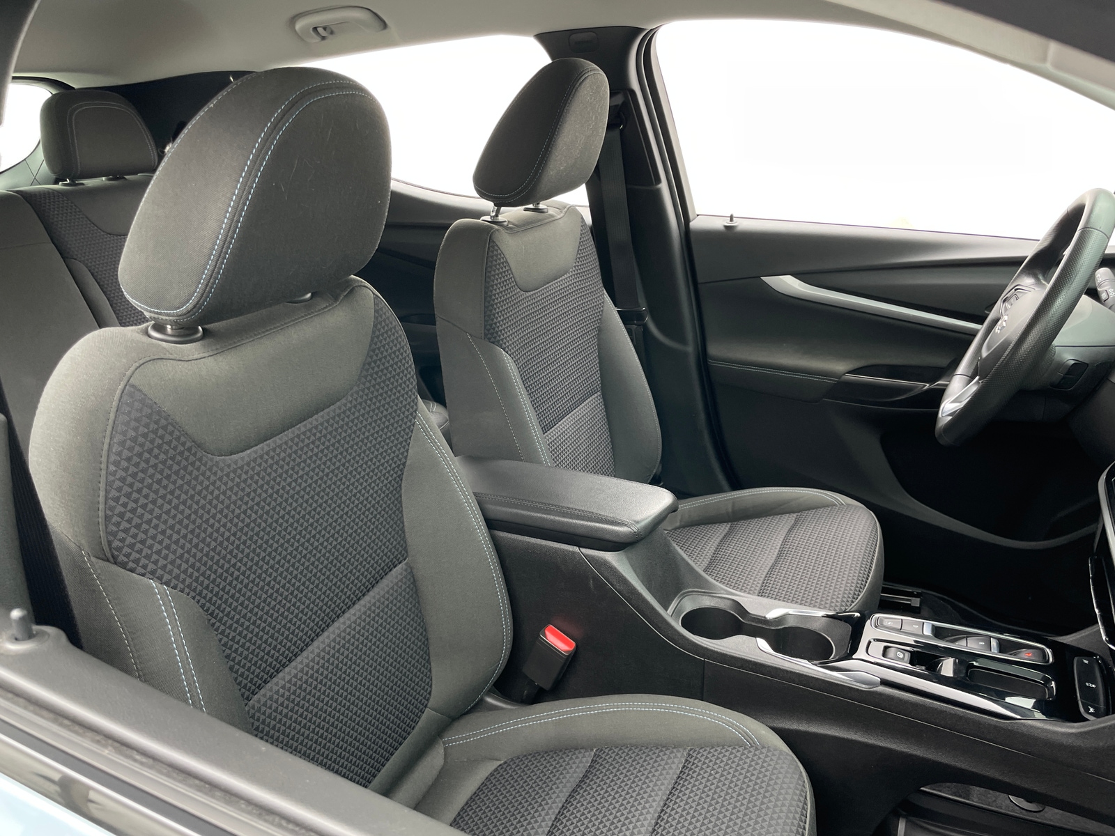 Thumbnail: 2023 Chevrolet Bolt EUV - 2