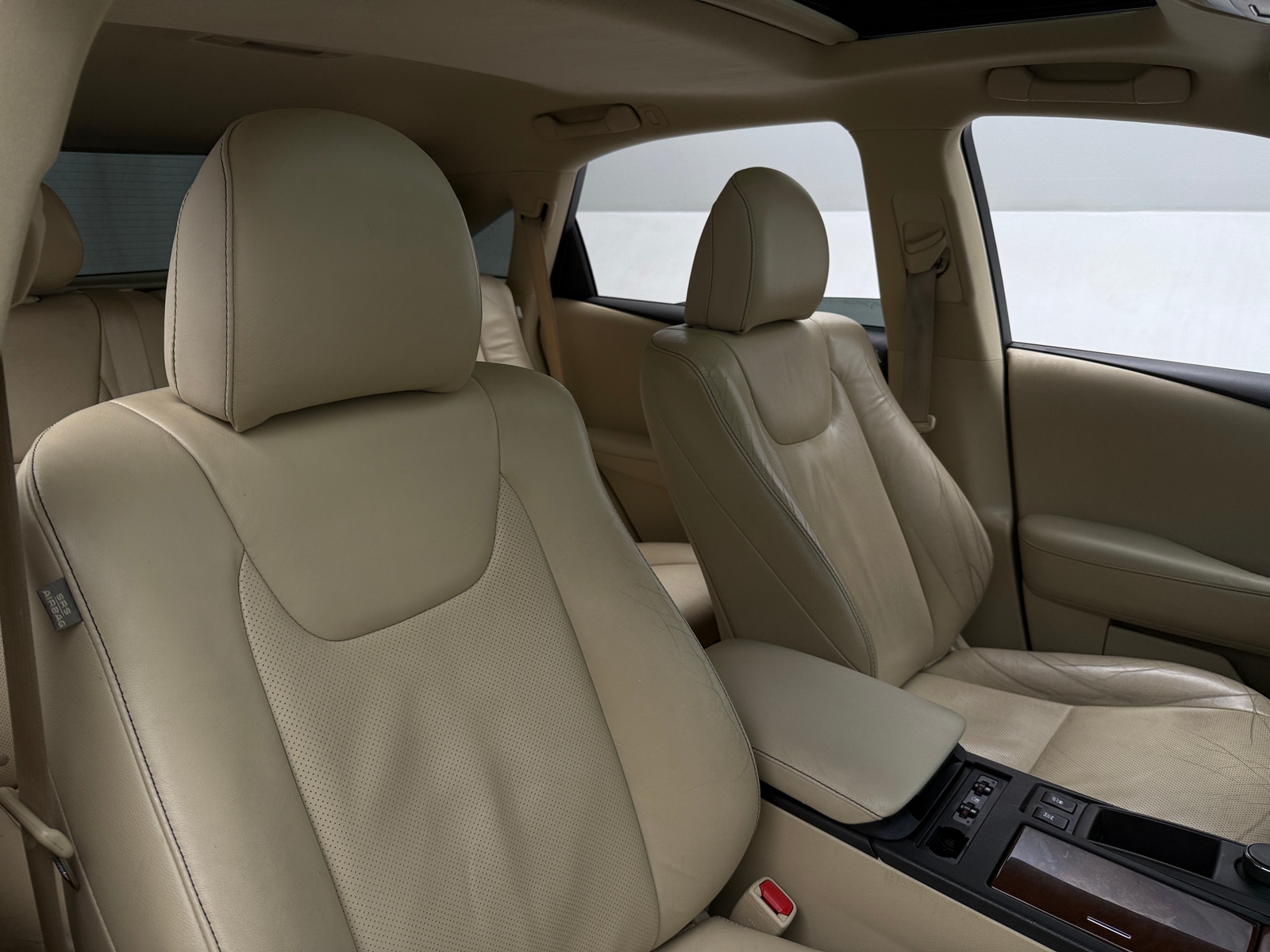 Thumbnail: 2015 Lexus RX - 2