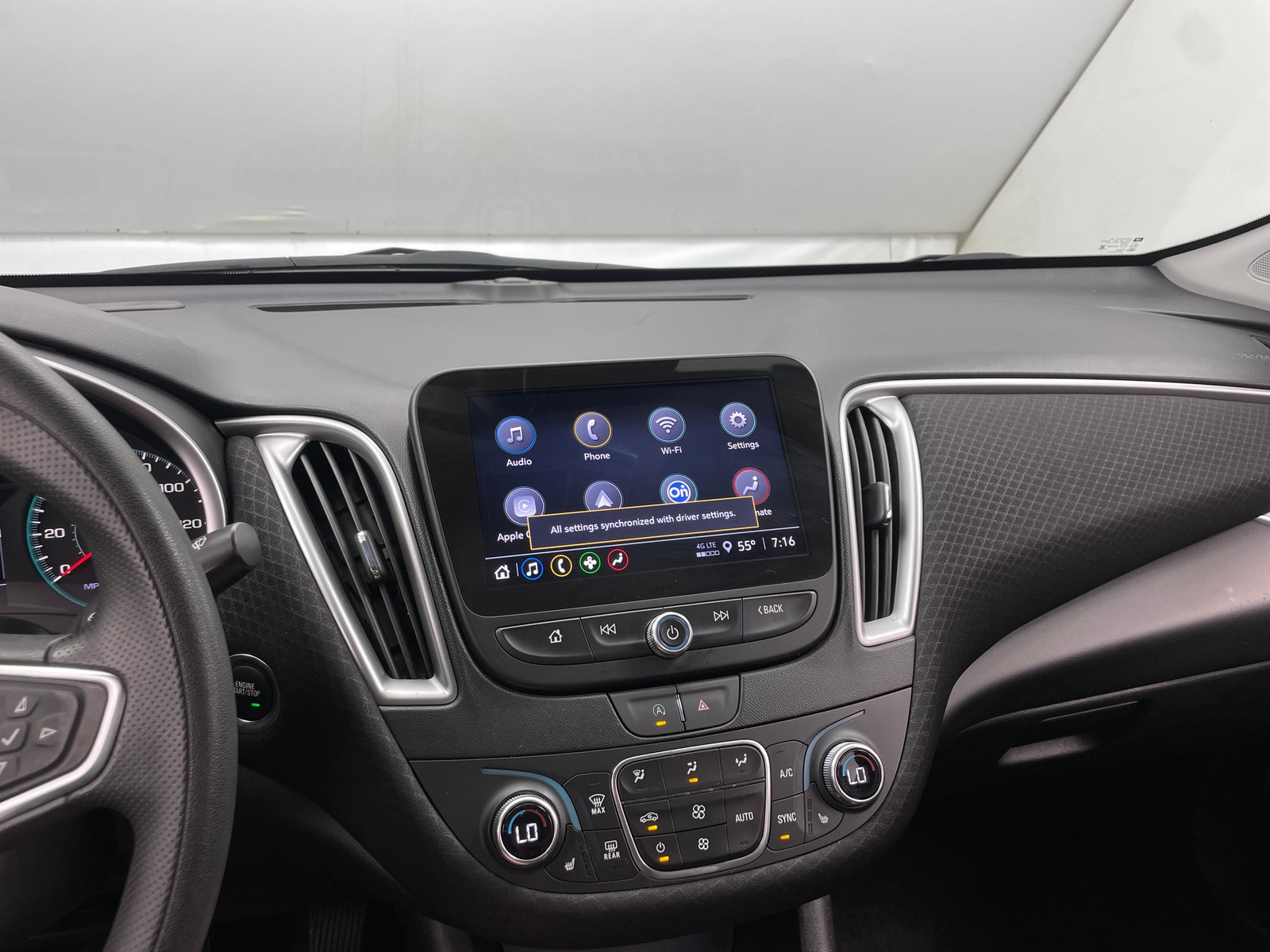 Thumbnail: 2024 Chevrolet Malibu - 4