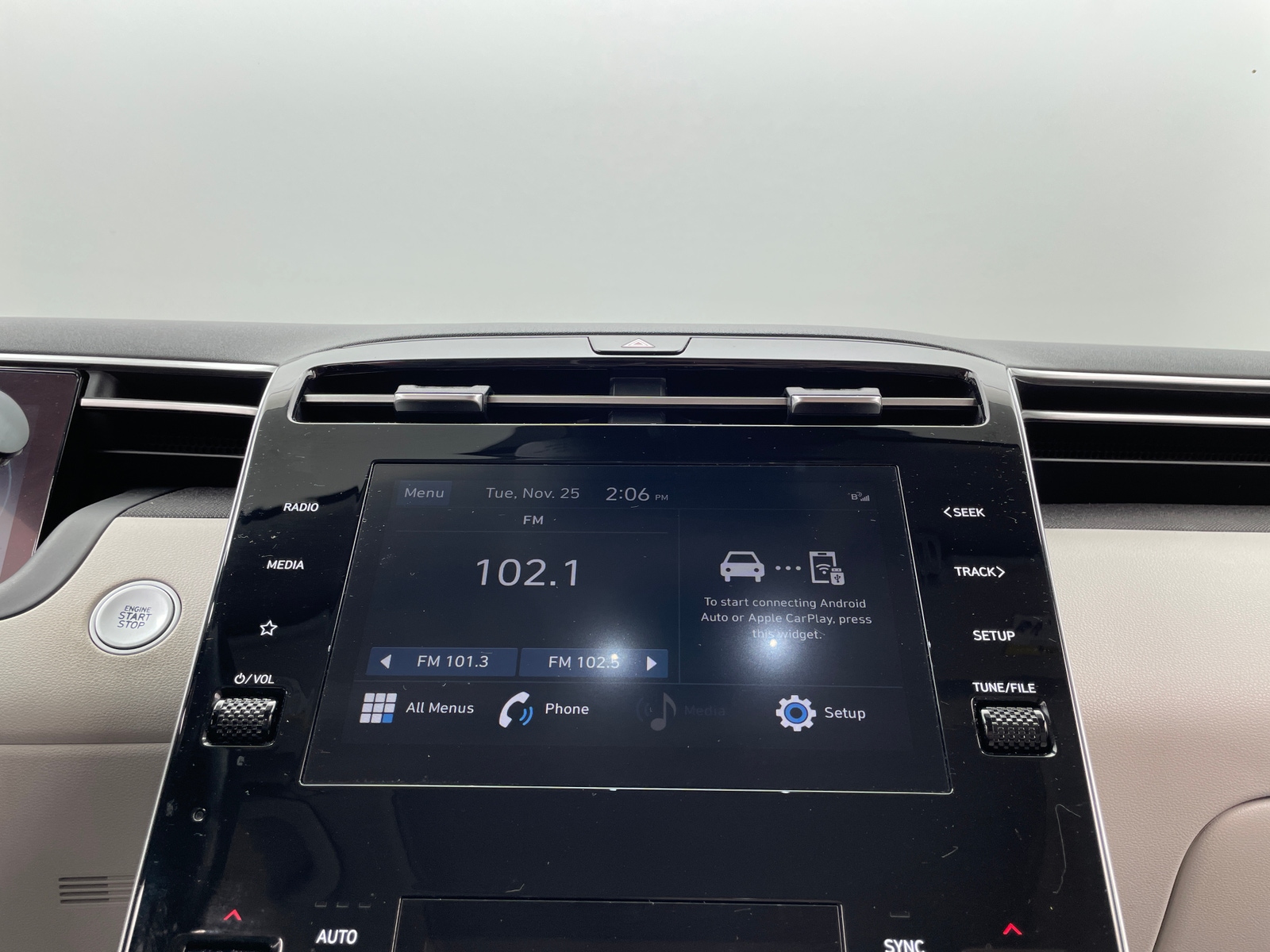 Thumbnail: 2023 Hyundai Tucson - 4