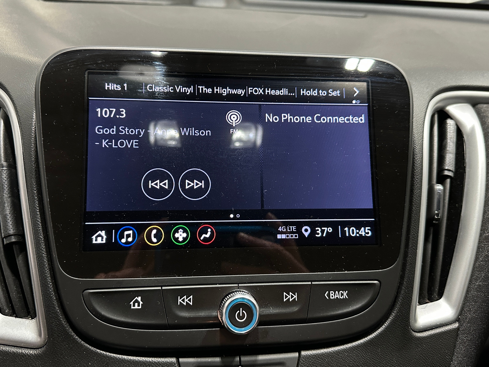 Thumbnail: 2024 Chevrolet Malibu - 4