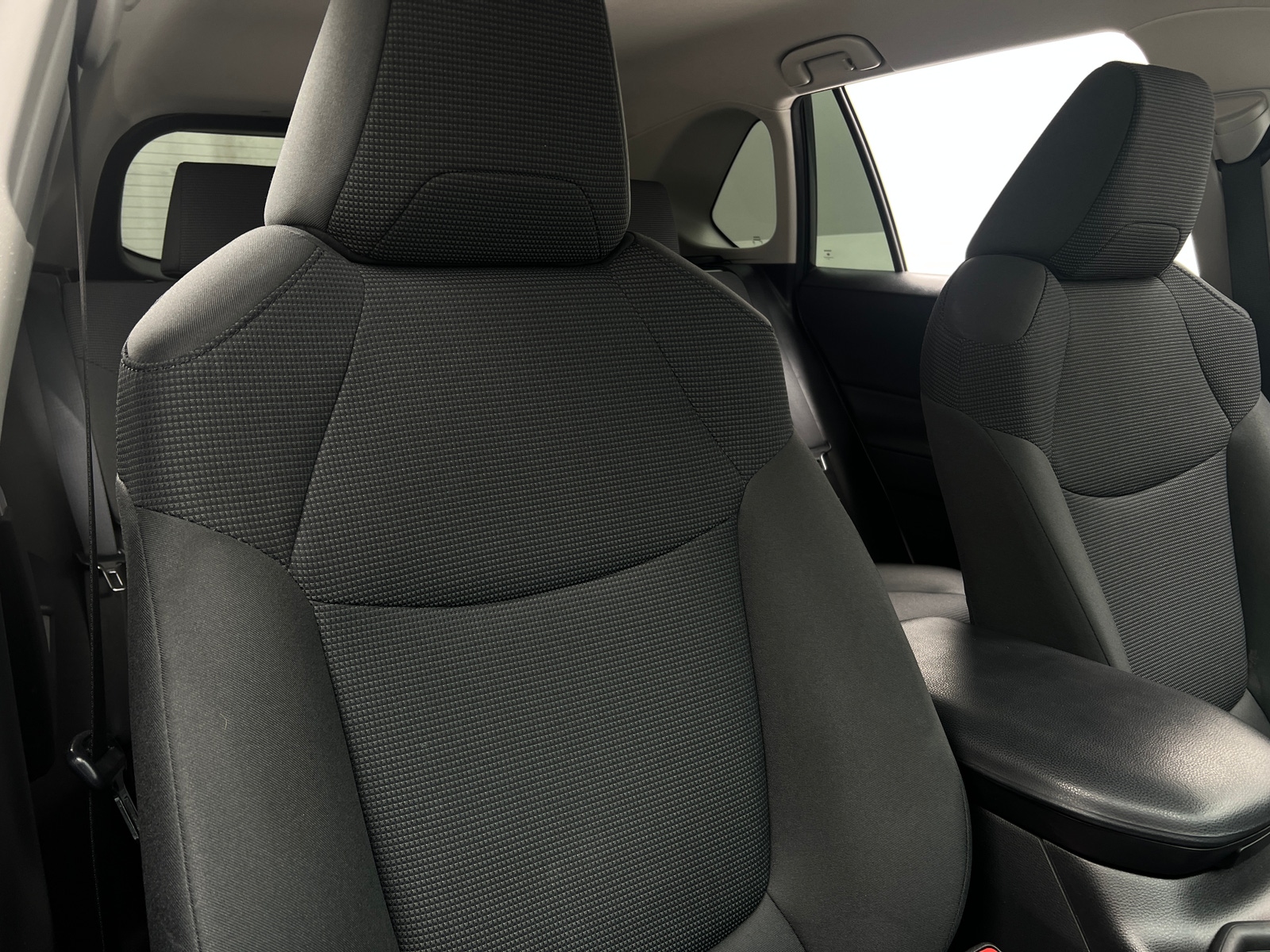 Thumbnail: 2021 Toyota RAV4 - 2