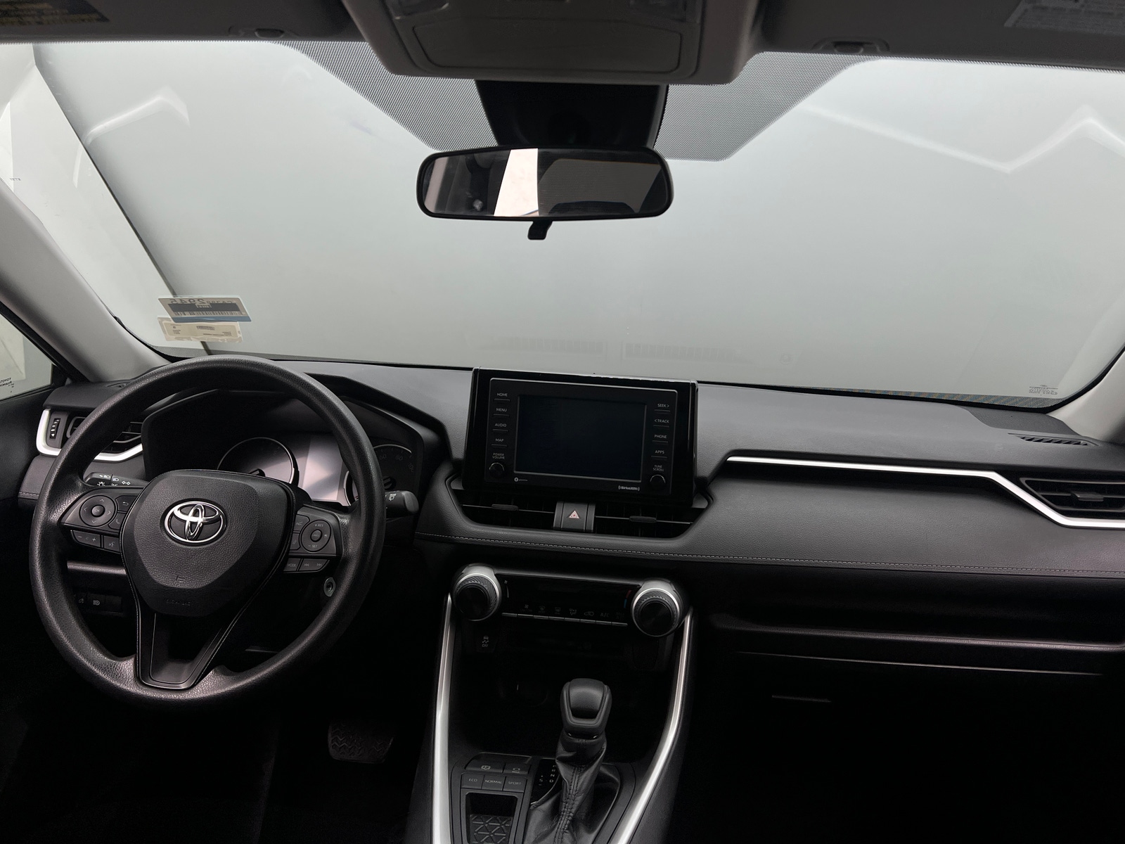 Thumbnail: 2021 Toyota RAV4 - 3