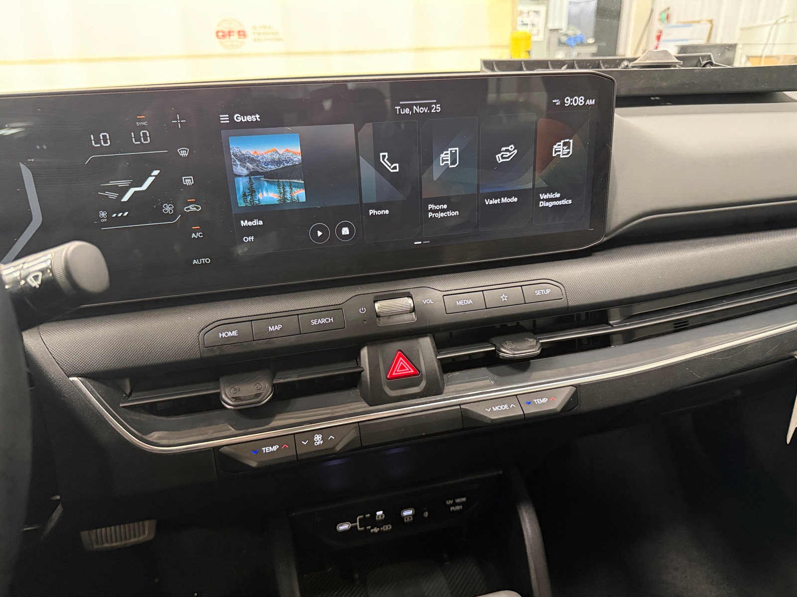 Thumbnail: 2025 Kia K4 - 4