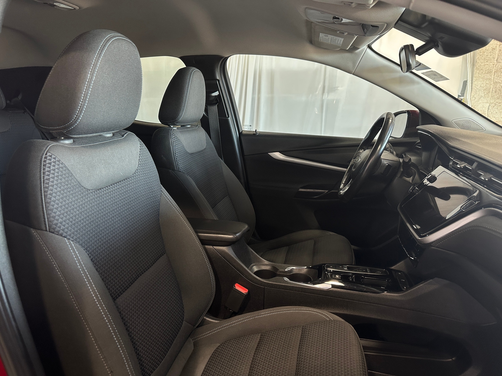 Thumbnail: 2023 Chevrolet Bolt EUV - 2