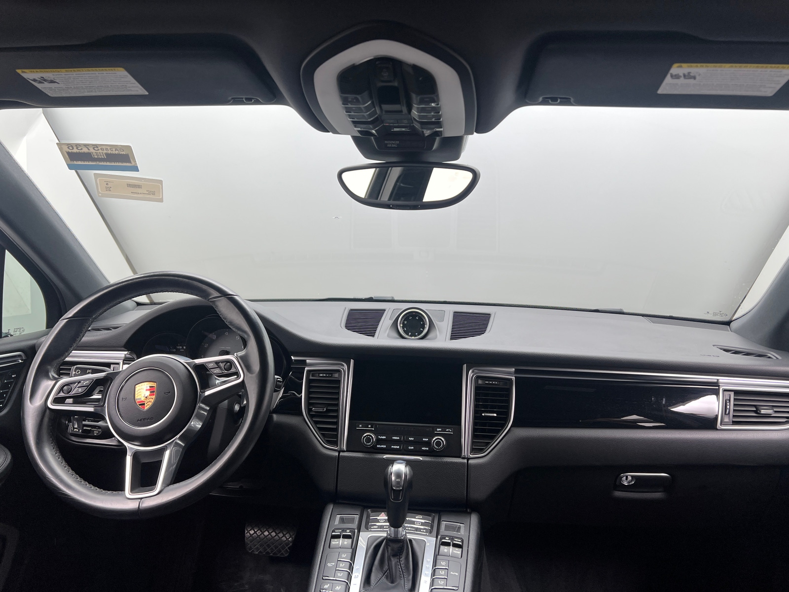 Thumbnail: 2018 Porsche Macan - 2