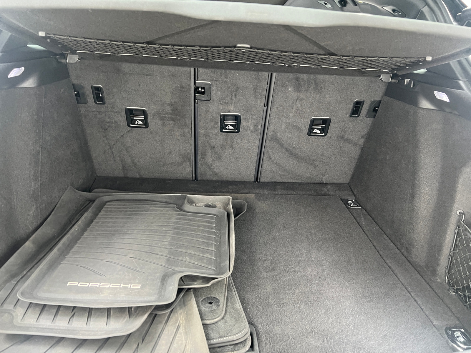 Thumbnail: 2018 Porsche Macan - 6