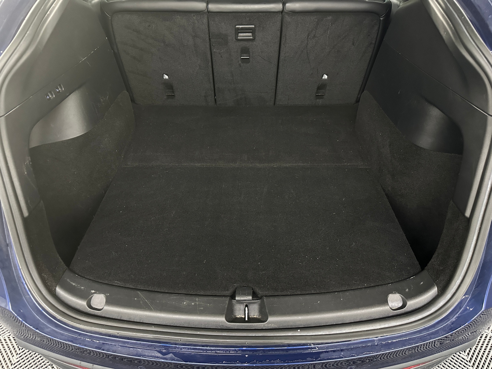 Thumbnail: 2022 Tesla Model Y - 6