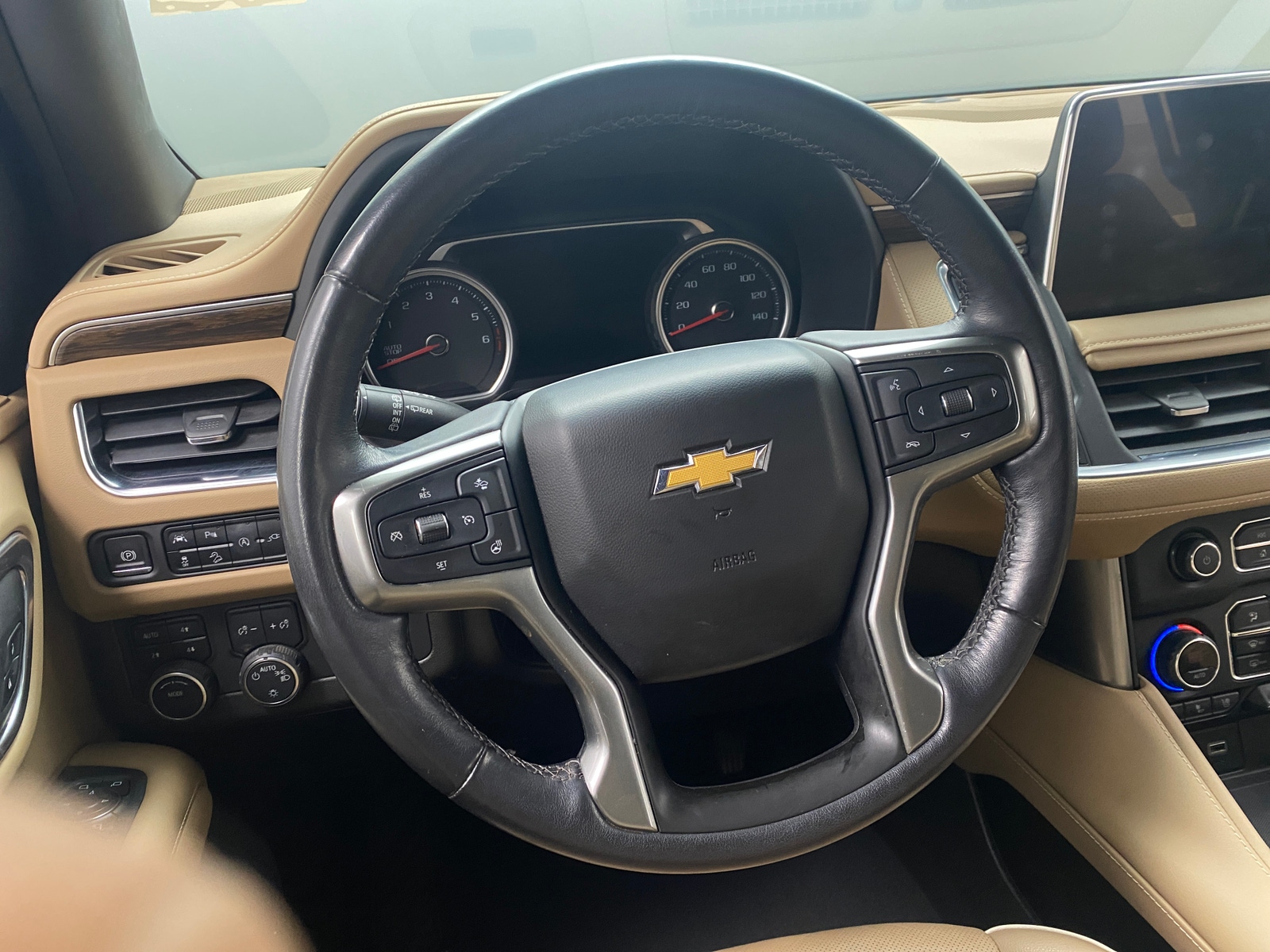 Thumbnail: 2021 Chevrolet Suburban - 4