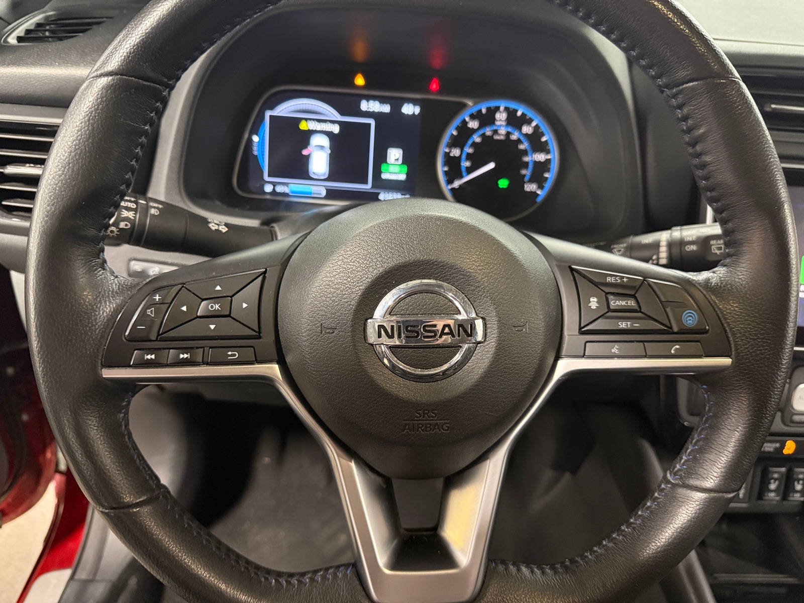 Thumbnail: 2022 Nissan Leaf - 4