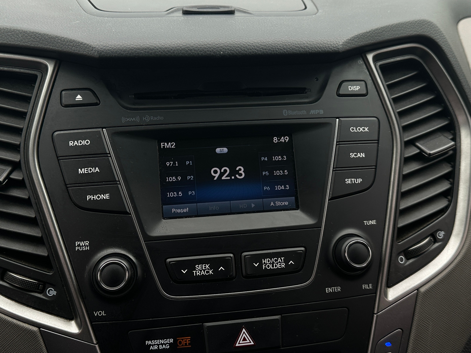 Thumbnail: 2016 Hyundai Santa Fe - 3