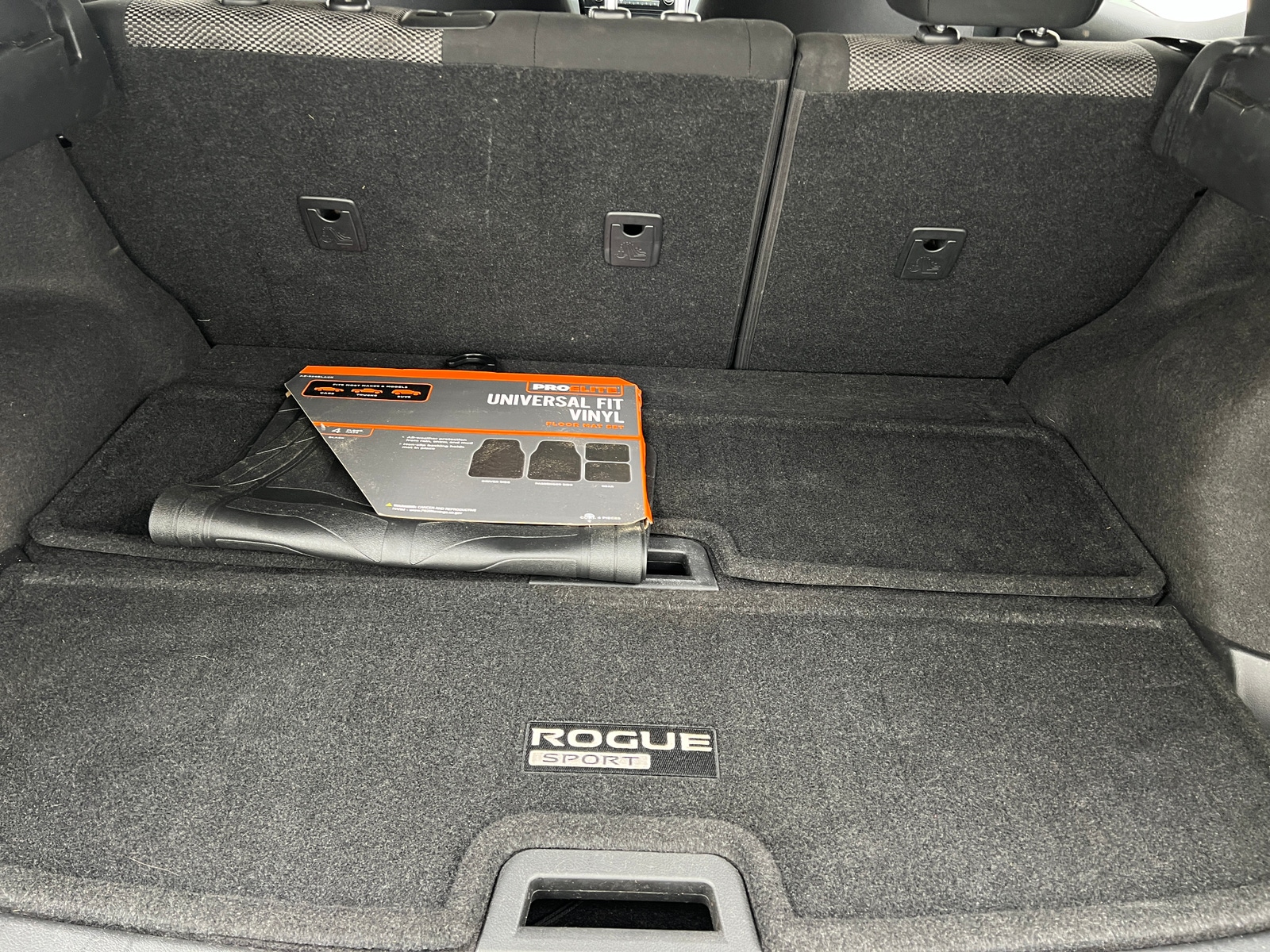 Thumbnail: 2017 Nissan Rogue Sport - 7