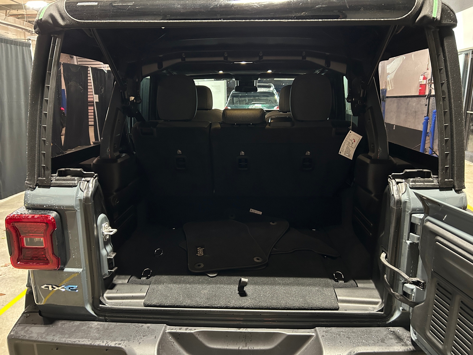 Thumbnail: 2024 Jeep Wrangler - 7