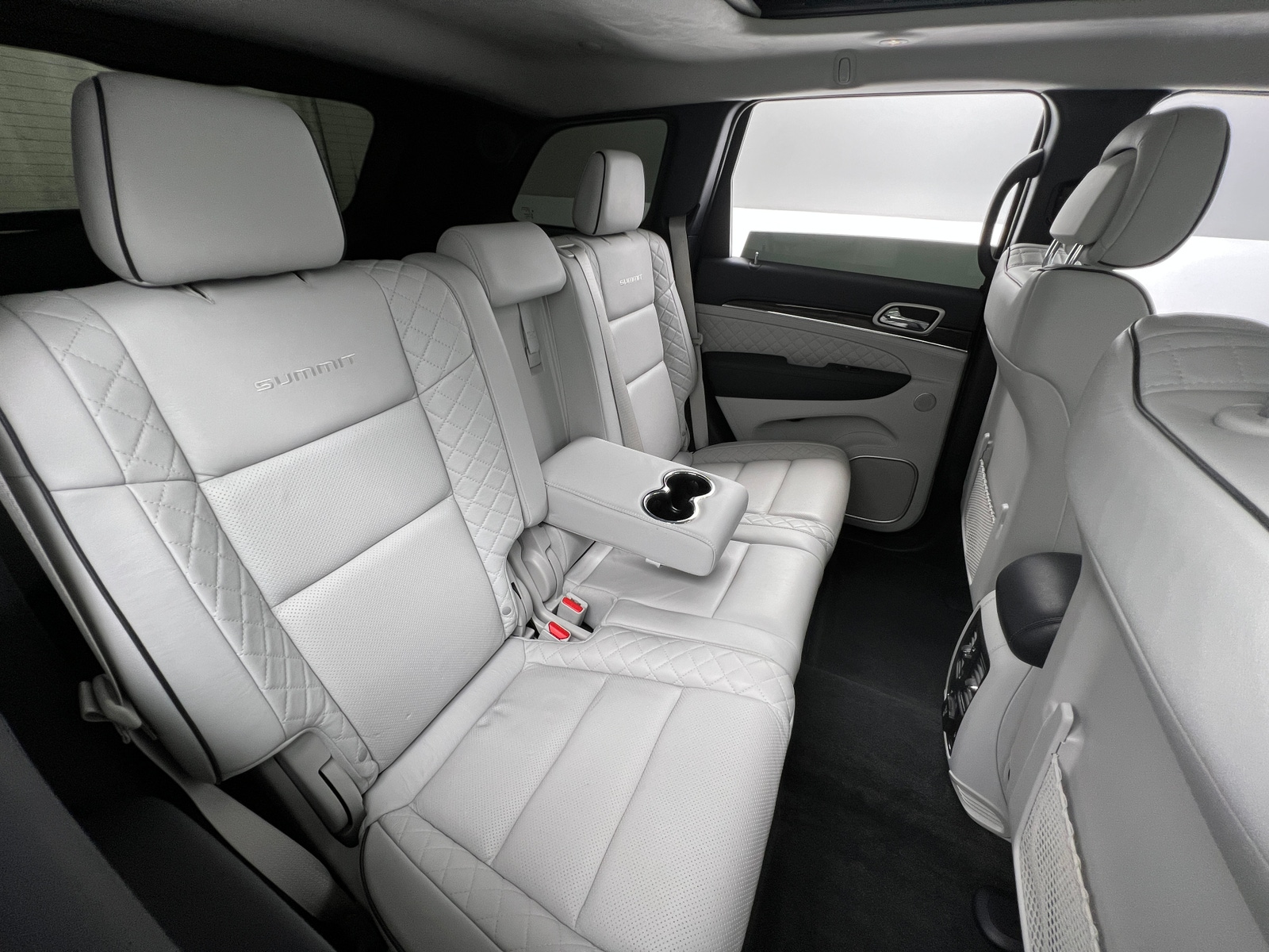 Thumbnail: 2020 Jeep Grand Cherokee - 5