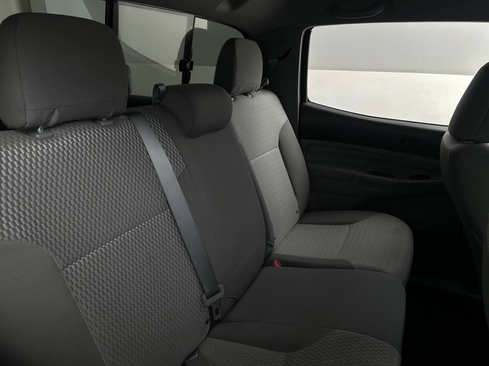 Thumbnail: 2015 Toyota Tacoma - 6