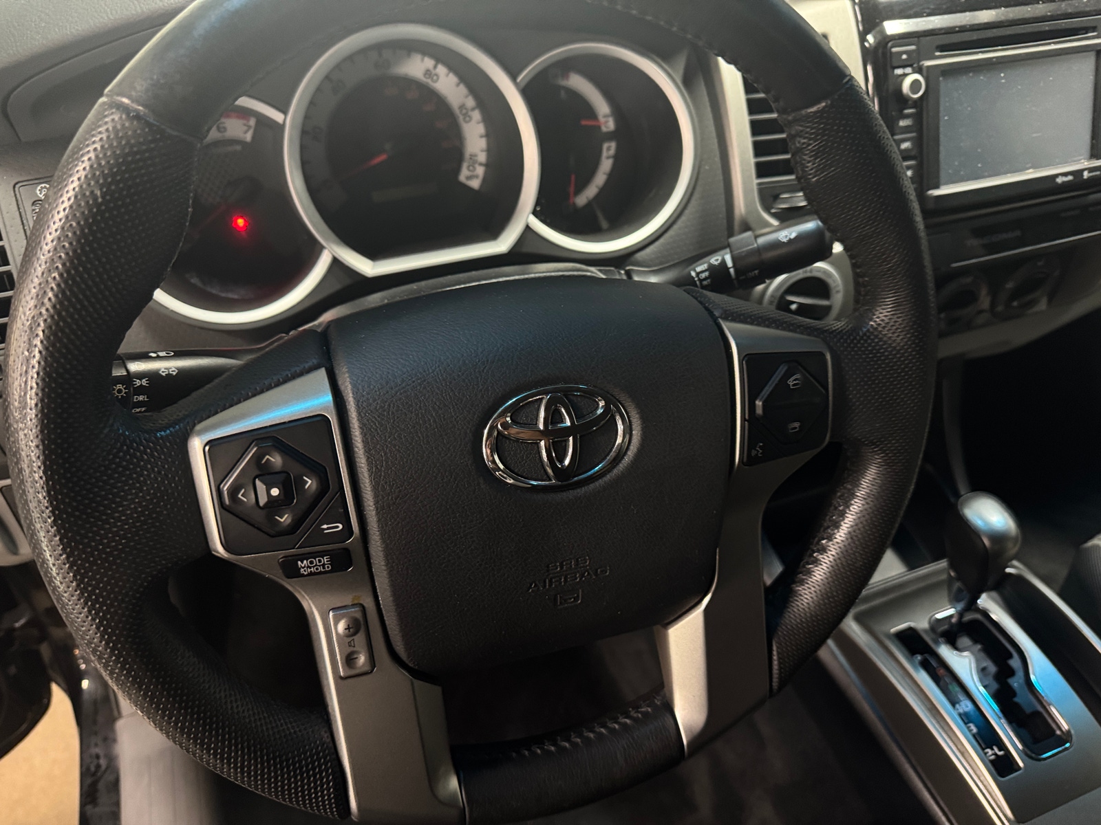 Thumbnail: 2015 Toyota Tacoma - 5