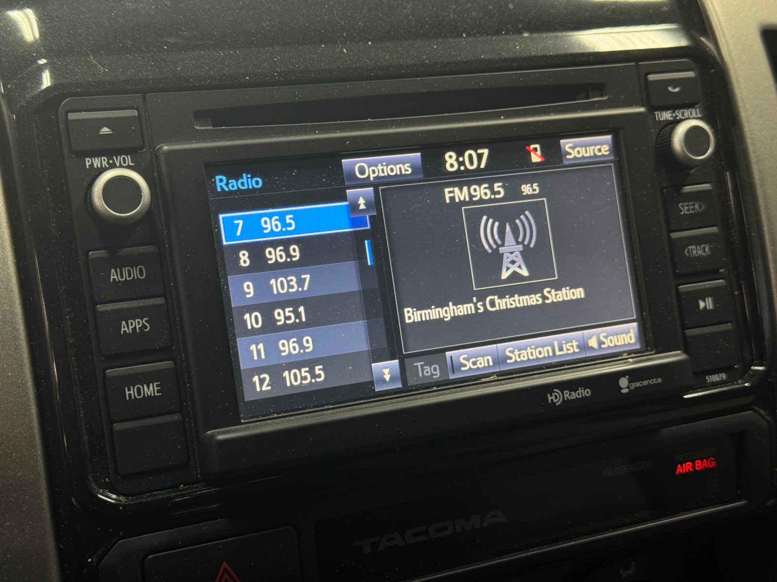 Thumbnail: 2015 Toyota Tacoma - 4