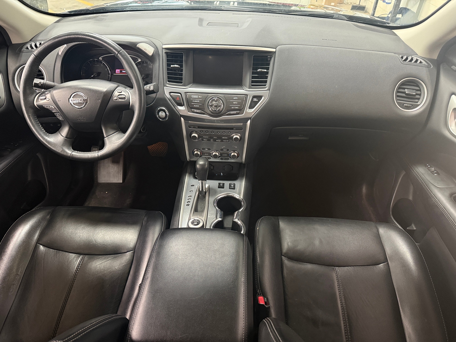 Thumbnail: 2017 Nissan Pathfinder - 2