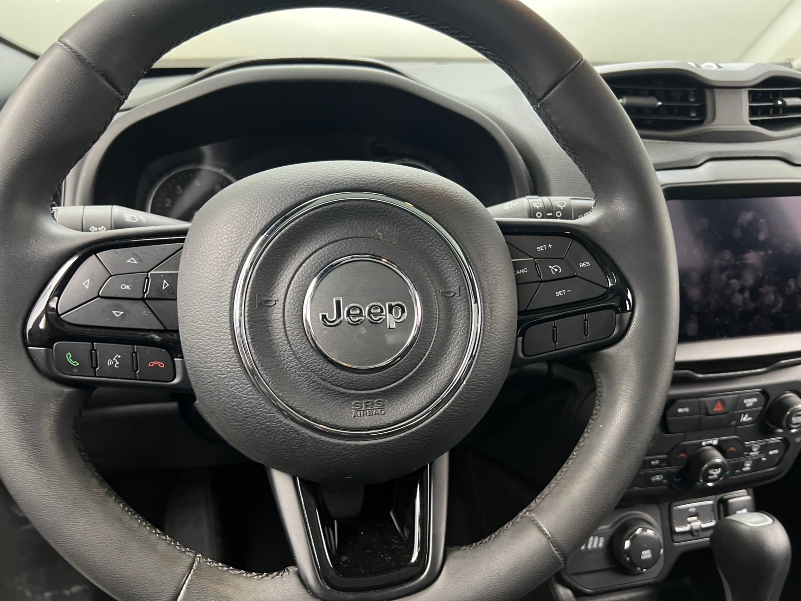 Thumbnail: 2022 Jeep Renegade - 5