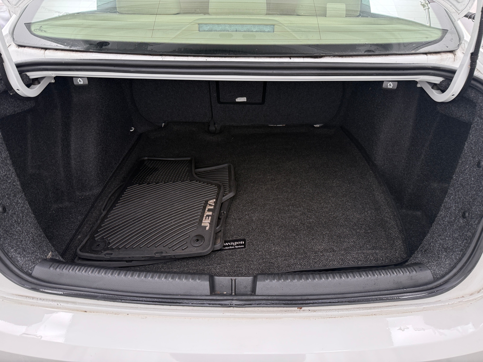 Thumbnail: 2018 Volkswagen Jetta - 6