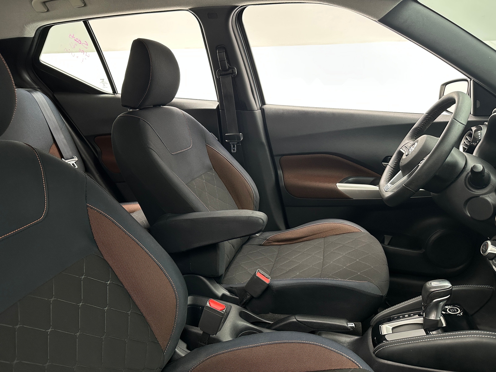 Thumbnail: 2018 Nissan Kicks - 2