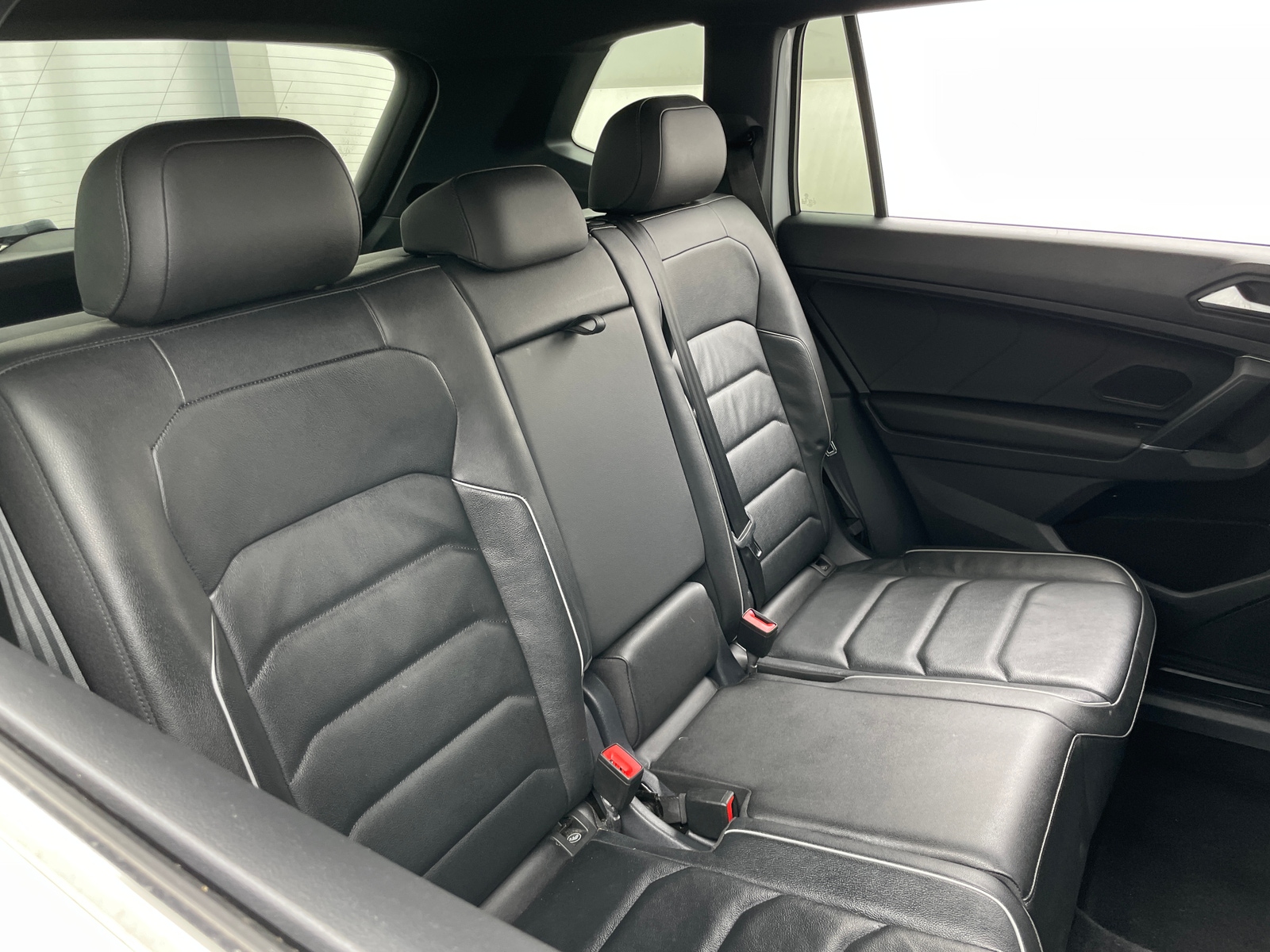 Thumbnail: 2020 Volkswagen Tiguan - 5