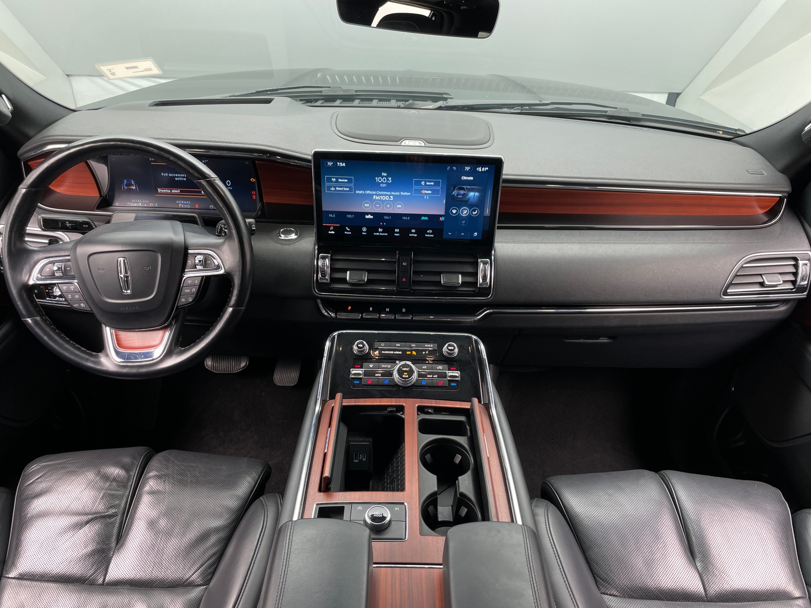 Thumbnail: 2024 Lincoln Navigator - 2