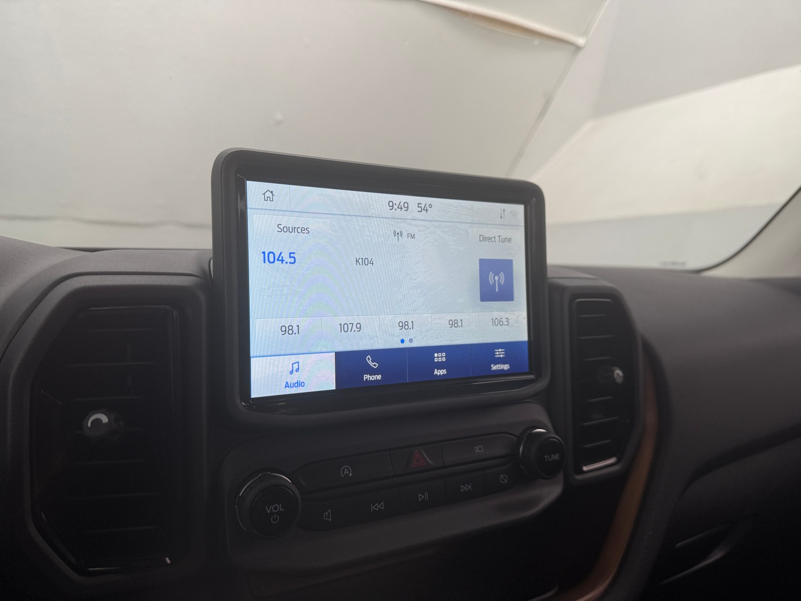 Thumbnail: 2023 Ford Bronco Sport - 4