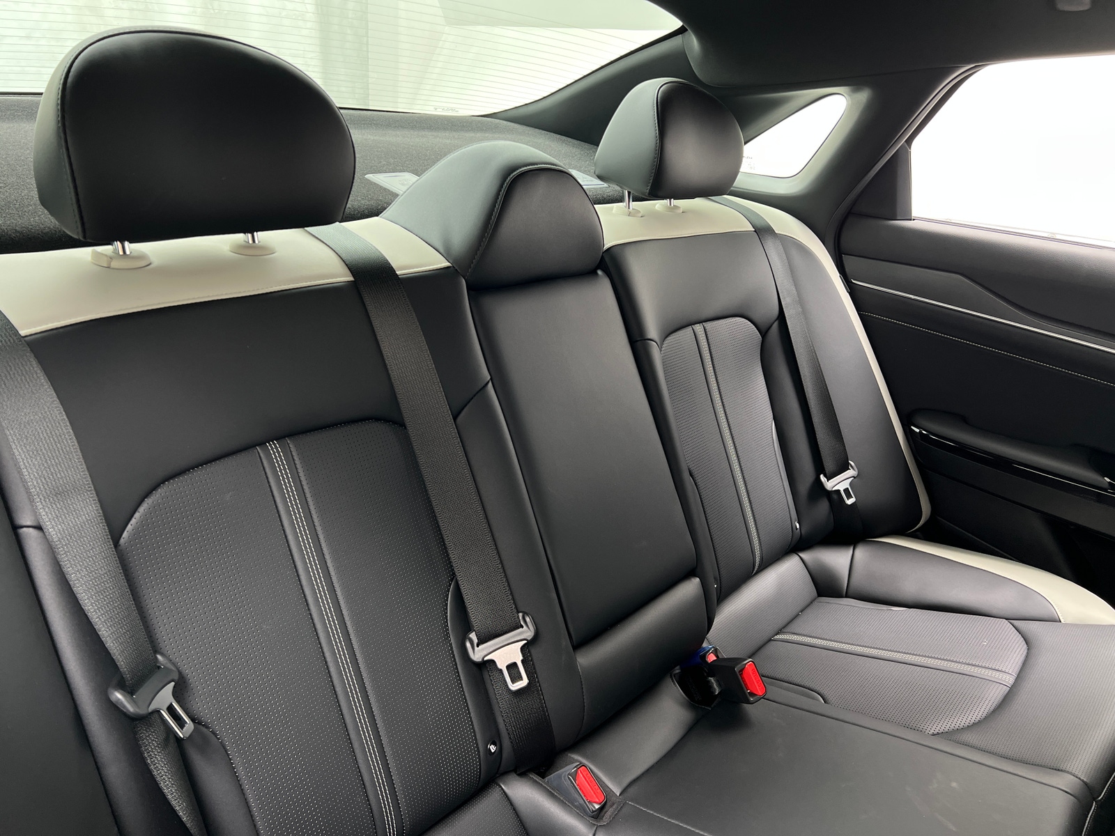 Thumbnail: 2025 Kia K5 - 5