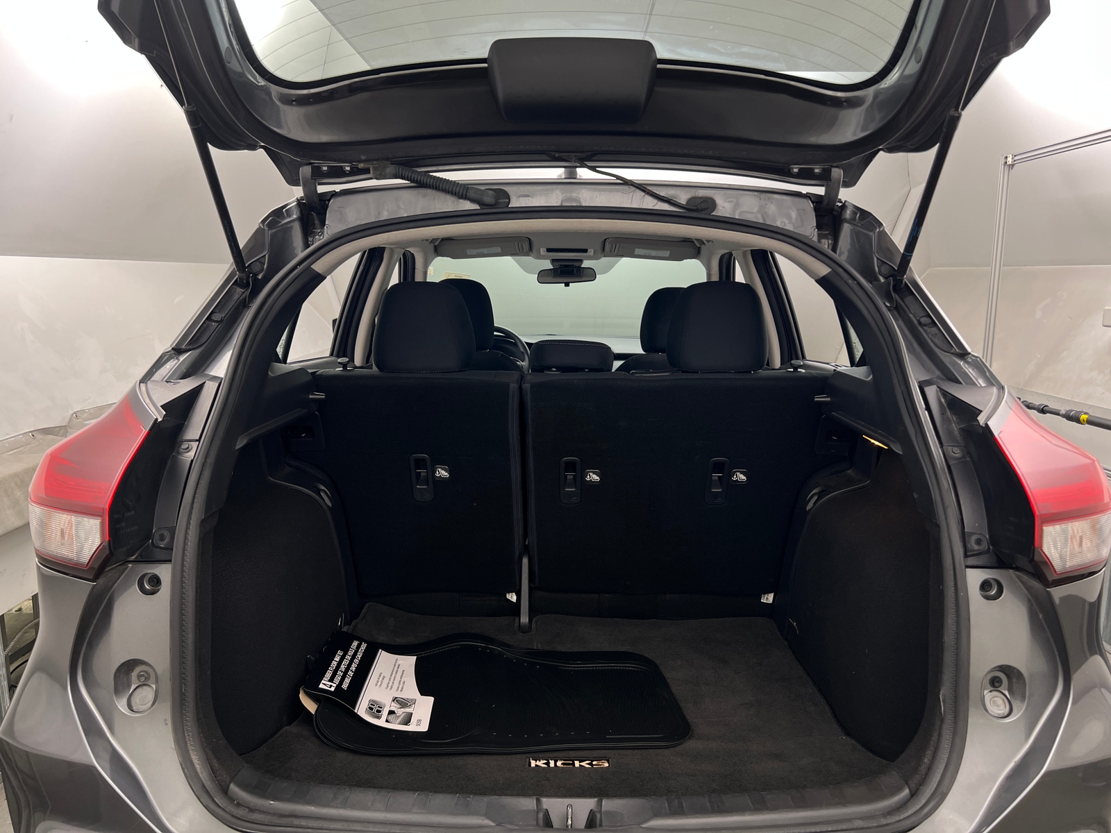 Thumbnail: 2021 Nissan Kicks - 7