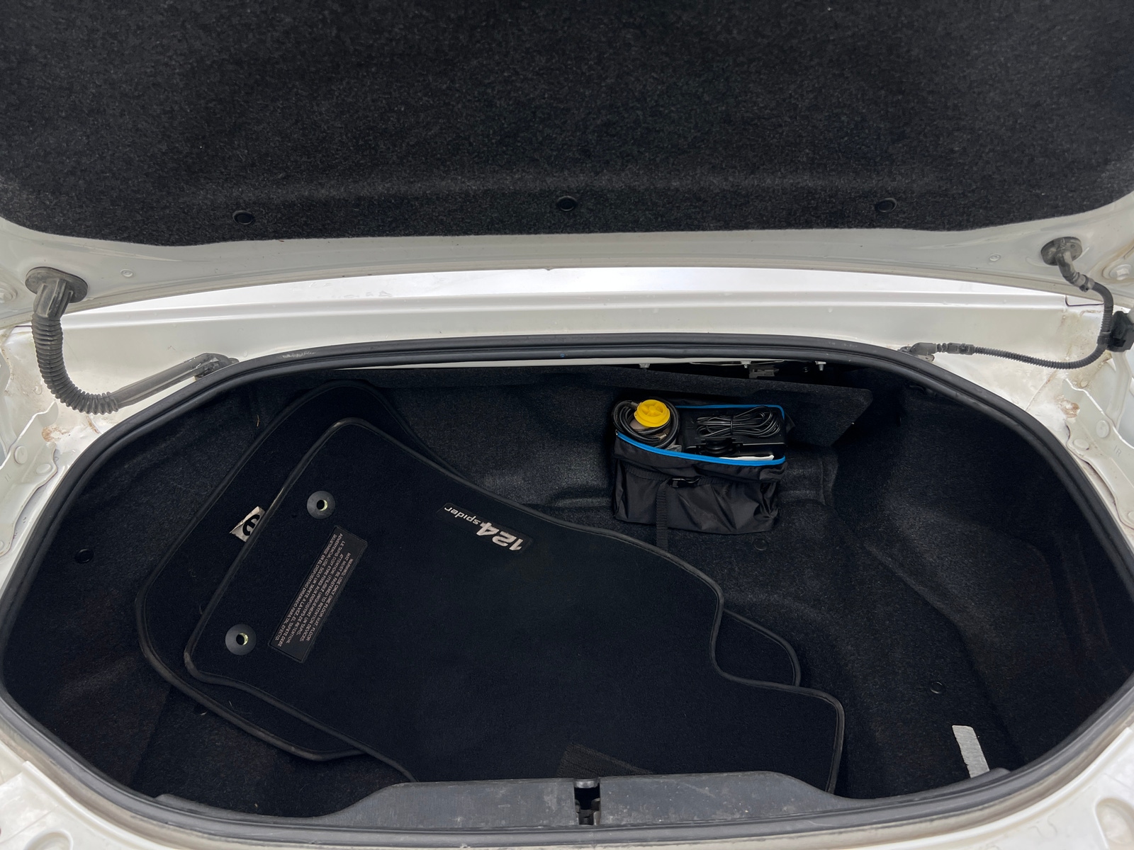 Thumbnail: 2019 Fiat 124 Spider - 6