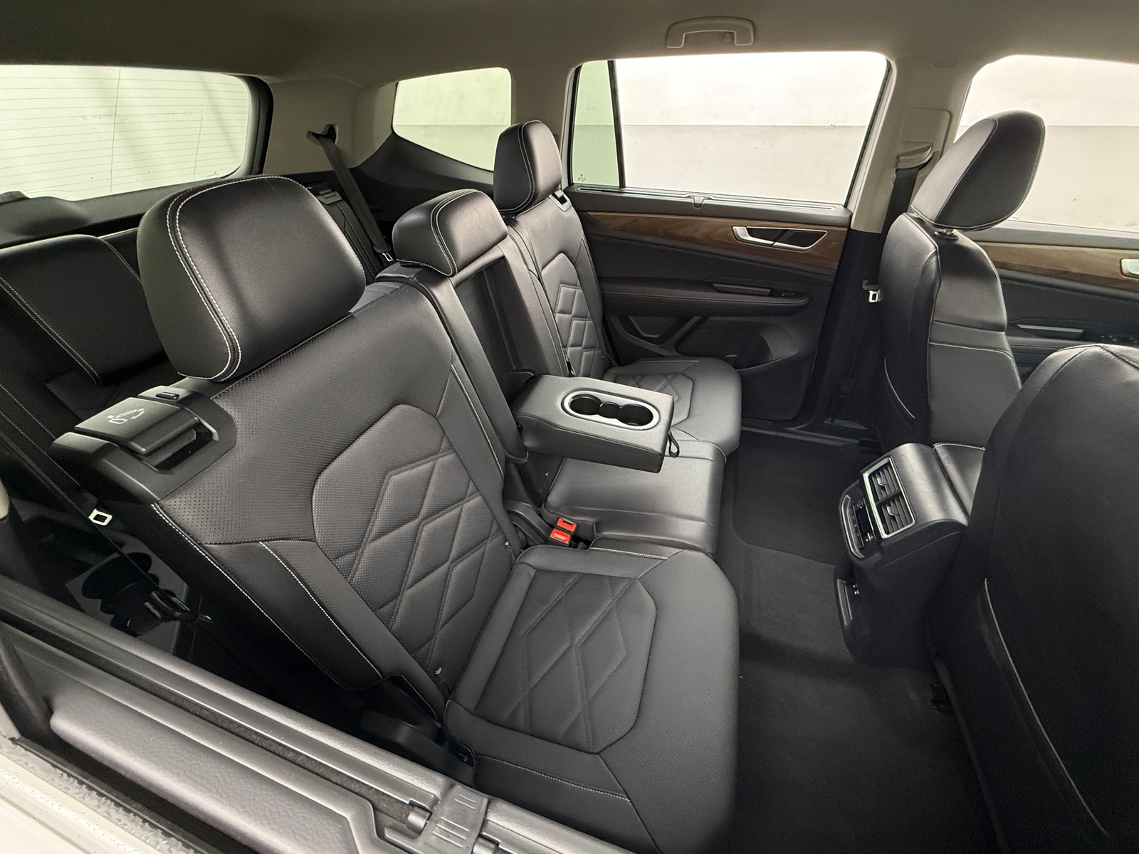 Thumbnail: 2025 Volkswagen Atlas - 5