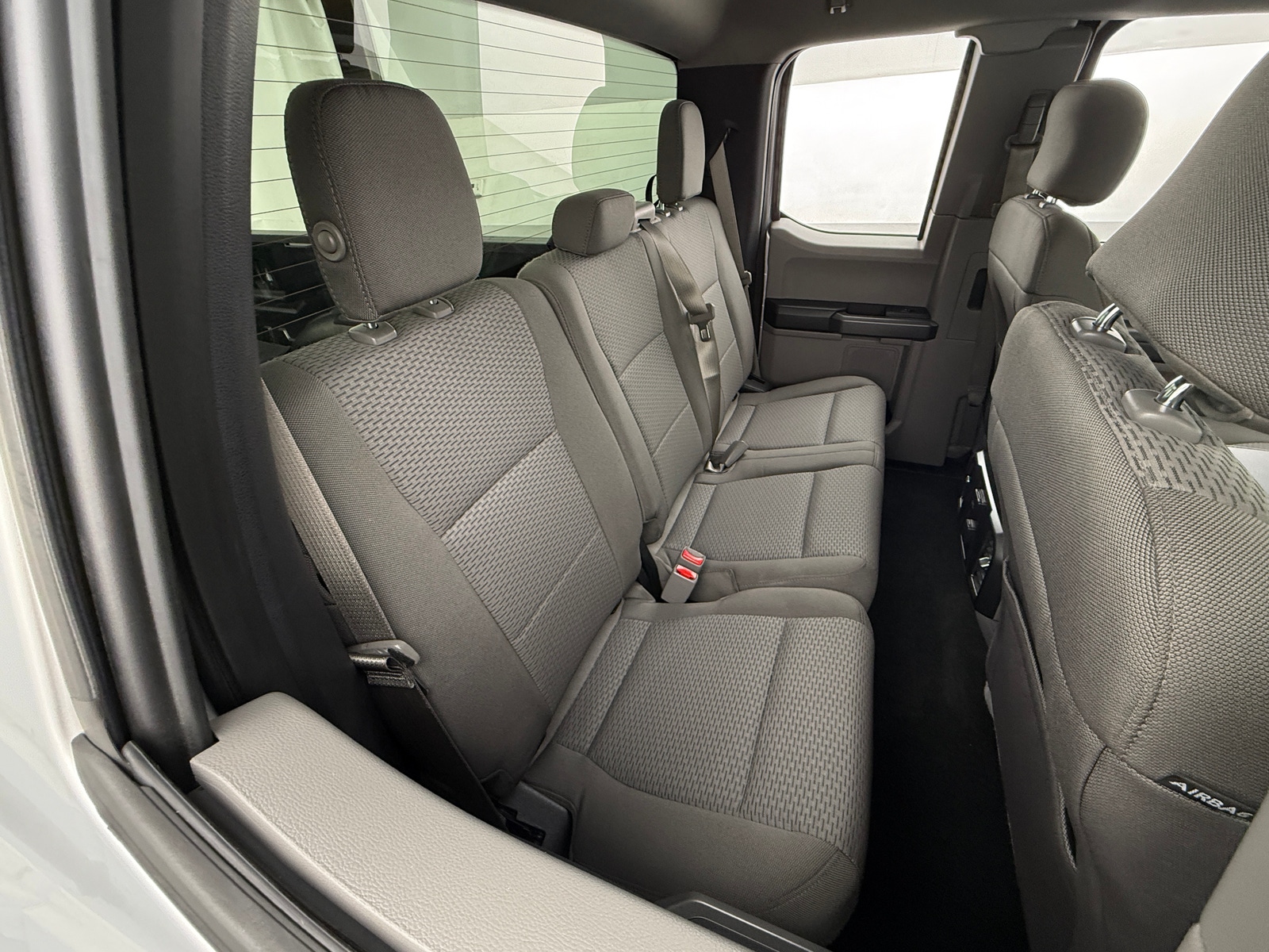 Thumbnail: 2017 Ford Econoline - 6