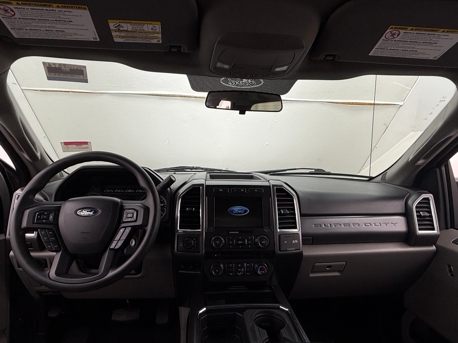 Thumbnail: 2017 Ford Econoline - 3