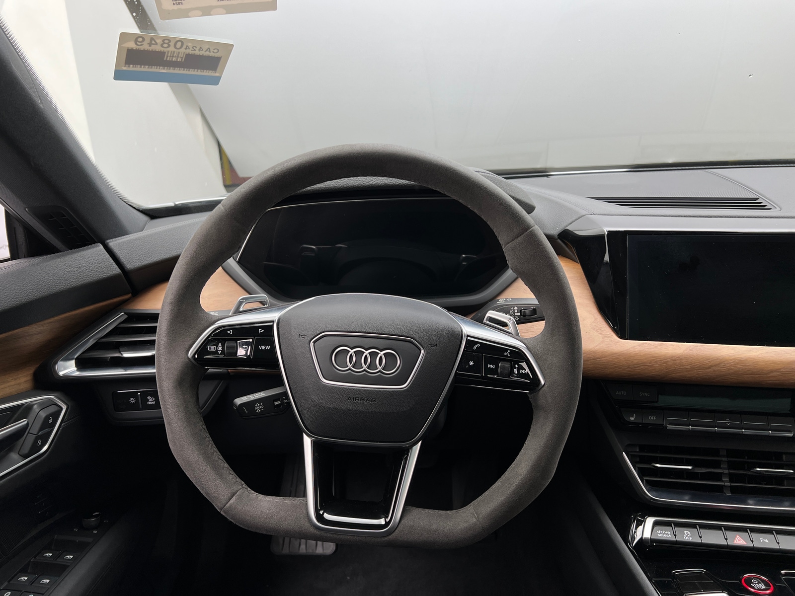 Thumbnail: 2024 Audi e-tron GT - 4