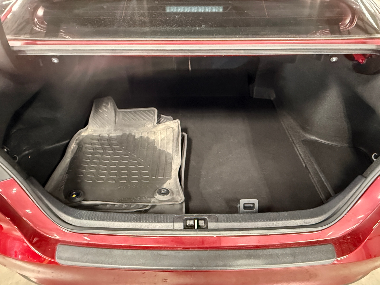 Thumbnail: 2021 Toyota Camry - 7