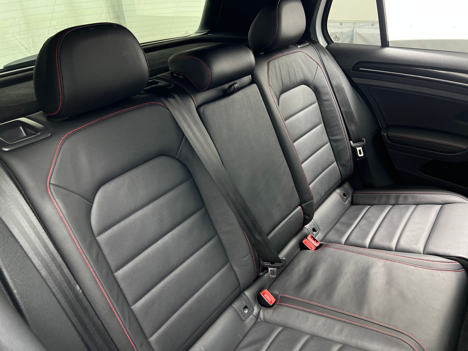 Thumbnail: 2017 Volkswagen Golf - 6