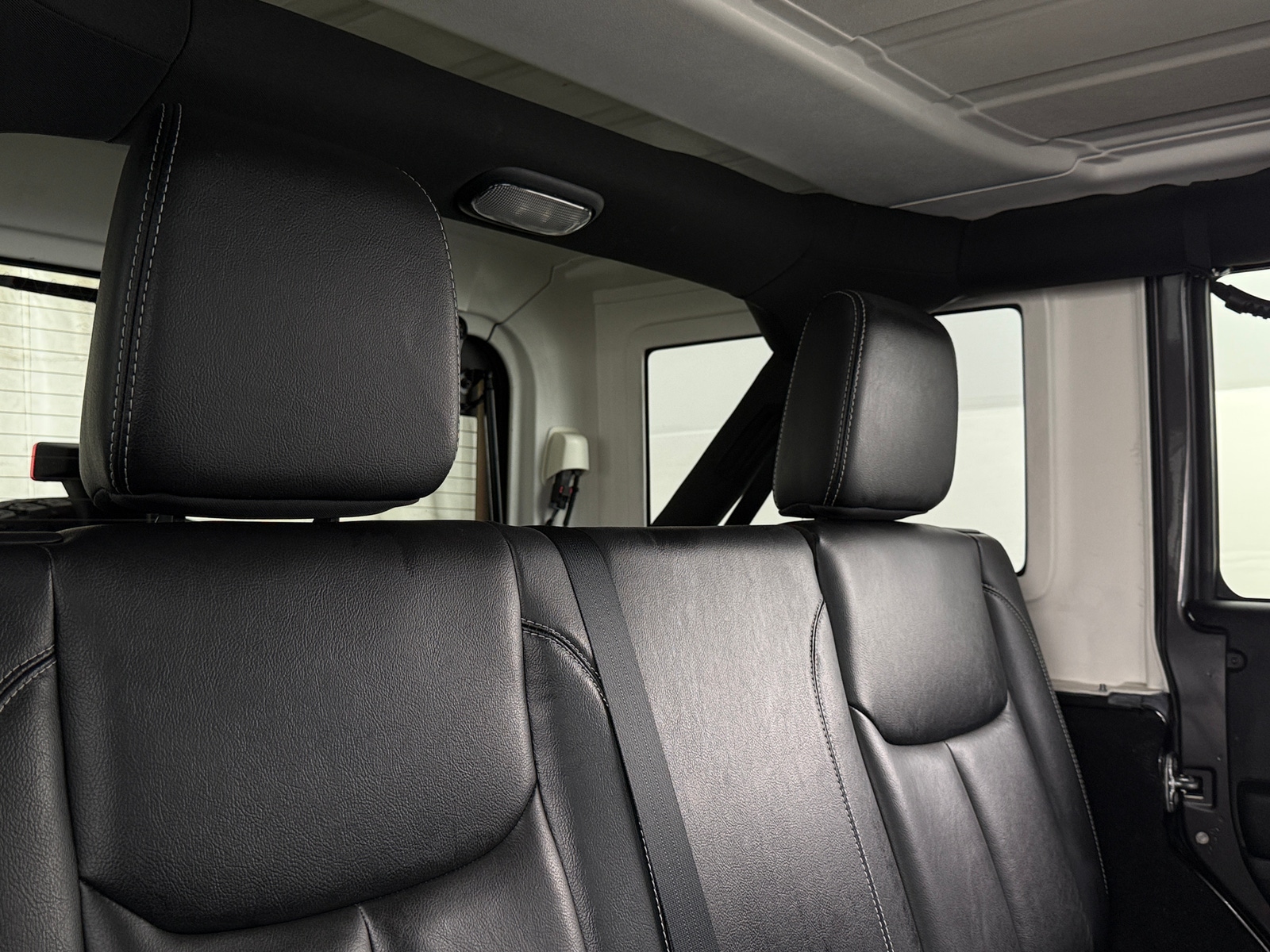 Thumbnail: 2014 Jeep Wrangler - 6