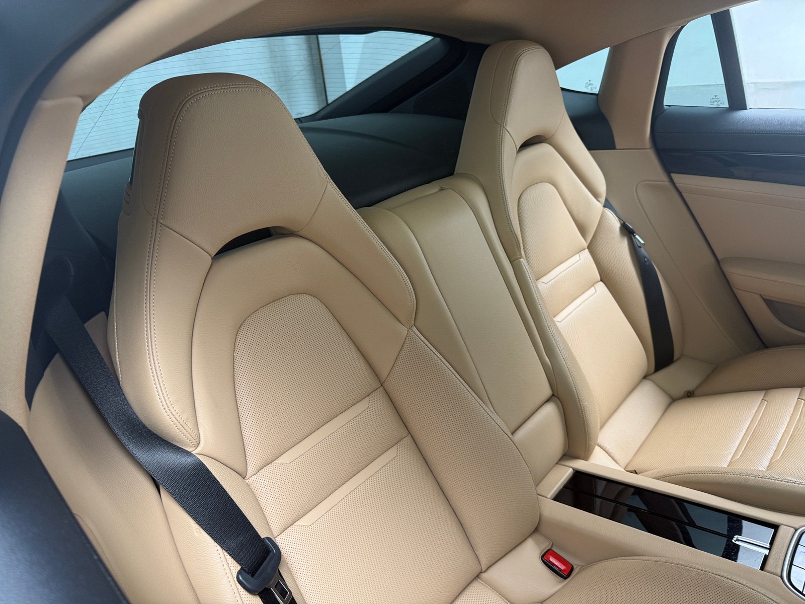 Thumbnail: 2019 Porsche Panamera - 5