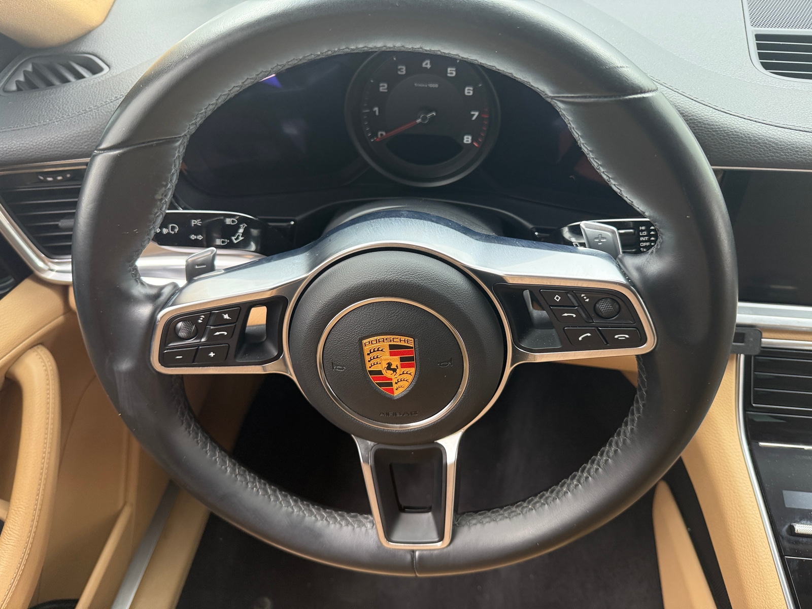 Thumbnail: 2019 Porsche Panamera - 4
