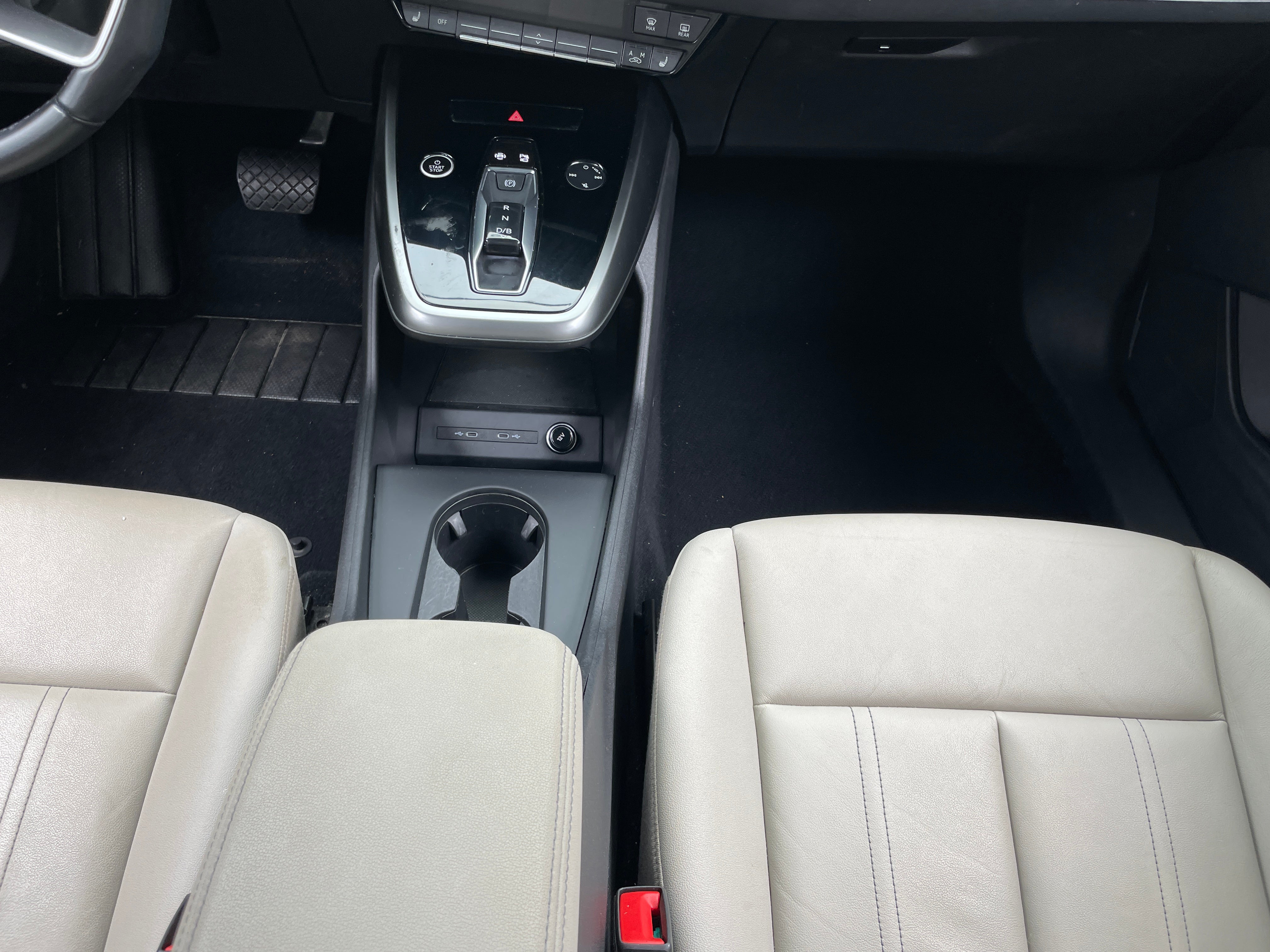 Used 2022 Audi Q4 Sportback e-tron Premium Plus with VIN WA1W2BFZ0NP051965 for sale in Oak Creek, WI