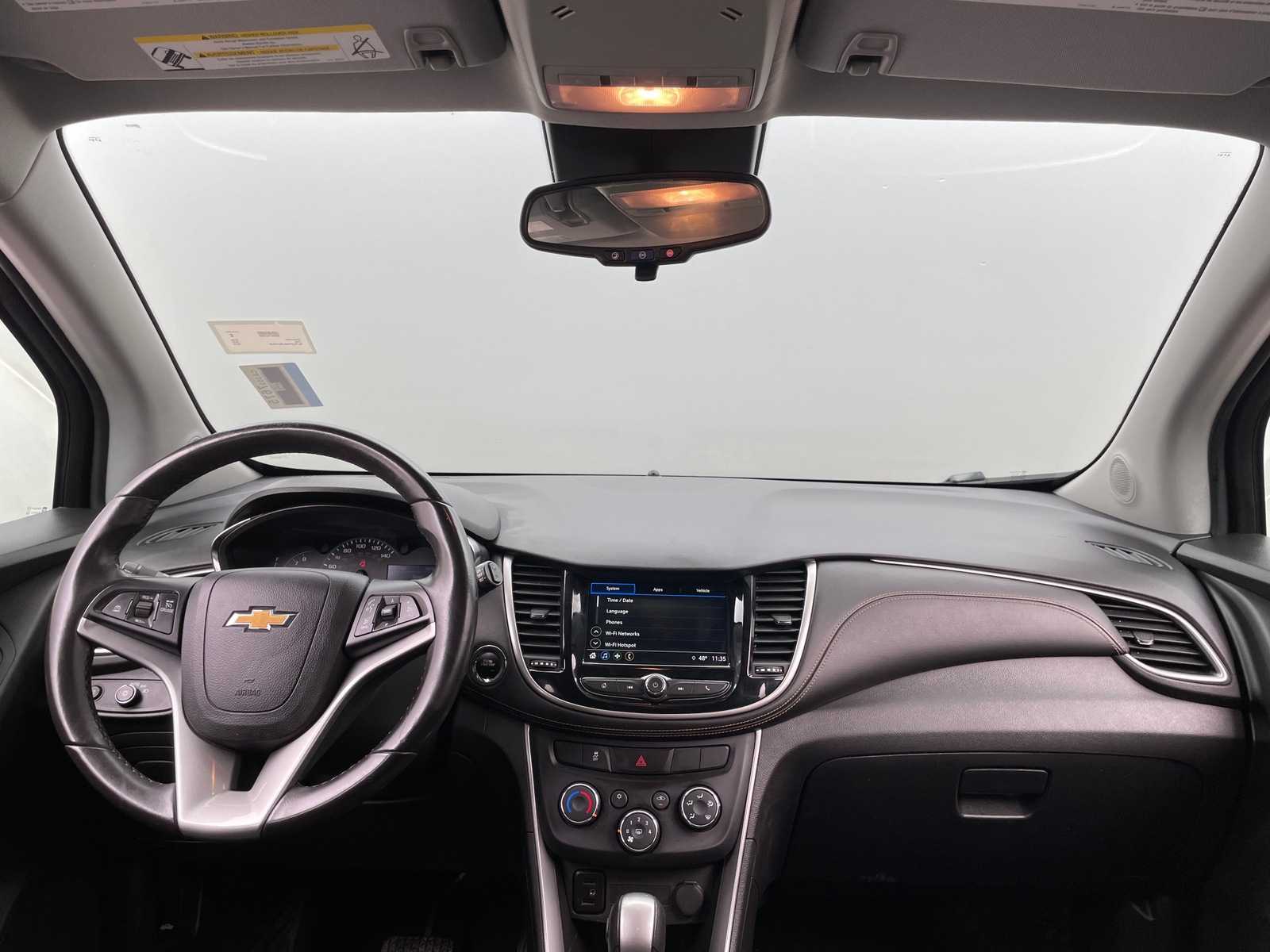 Thumbnail: 2018 Chevrolet Trax - 3