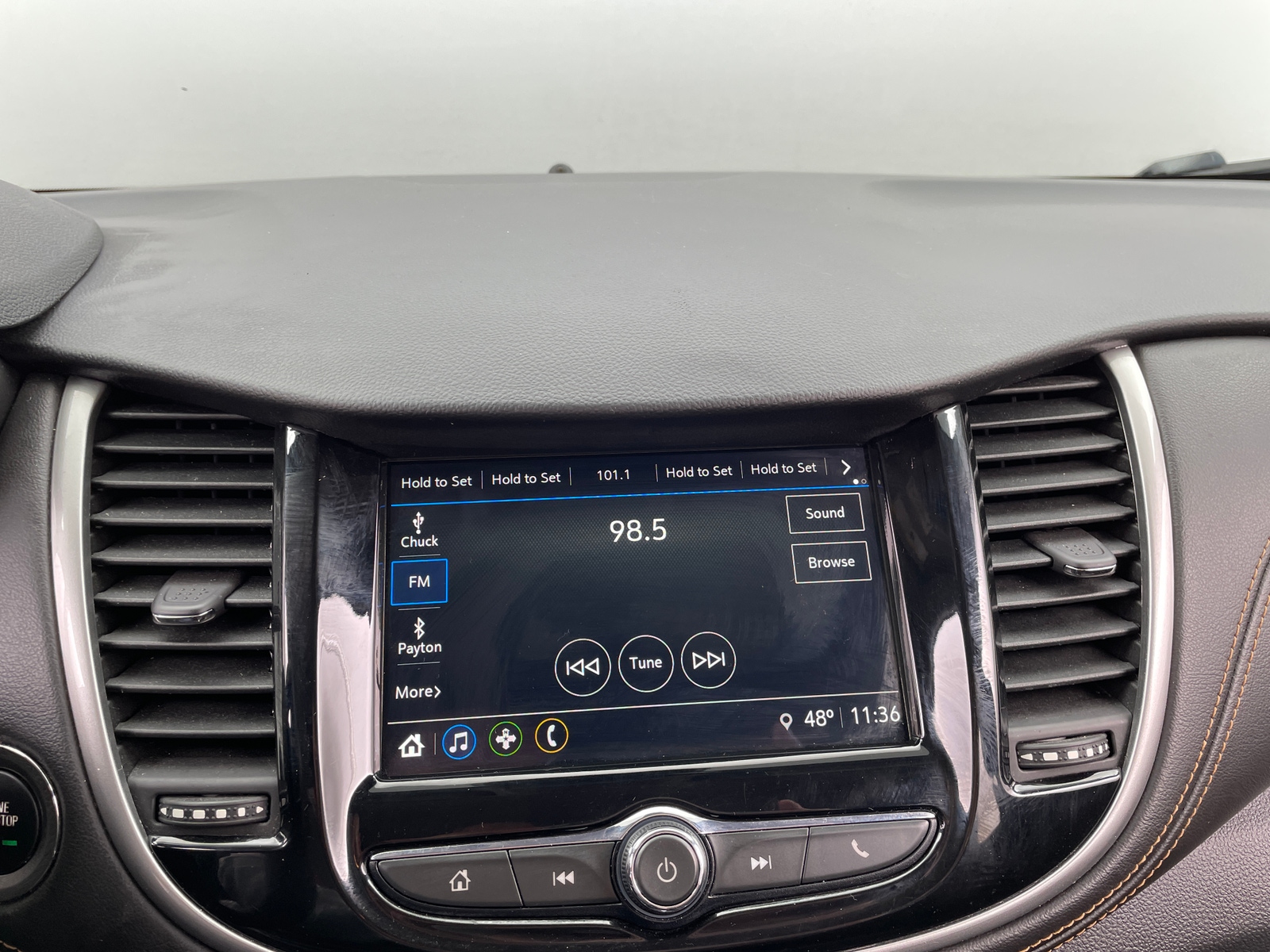 Thumbnail: 2018 Chevrolet Trax - 4