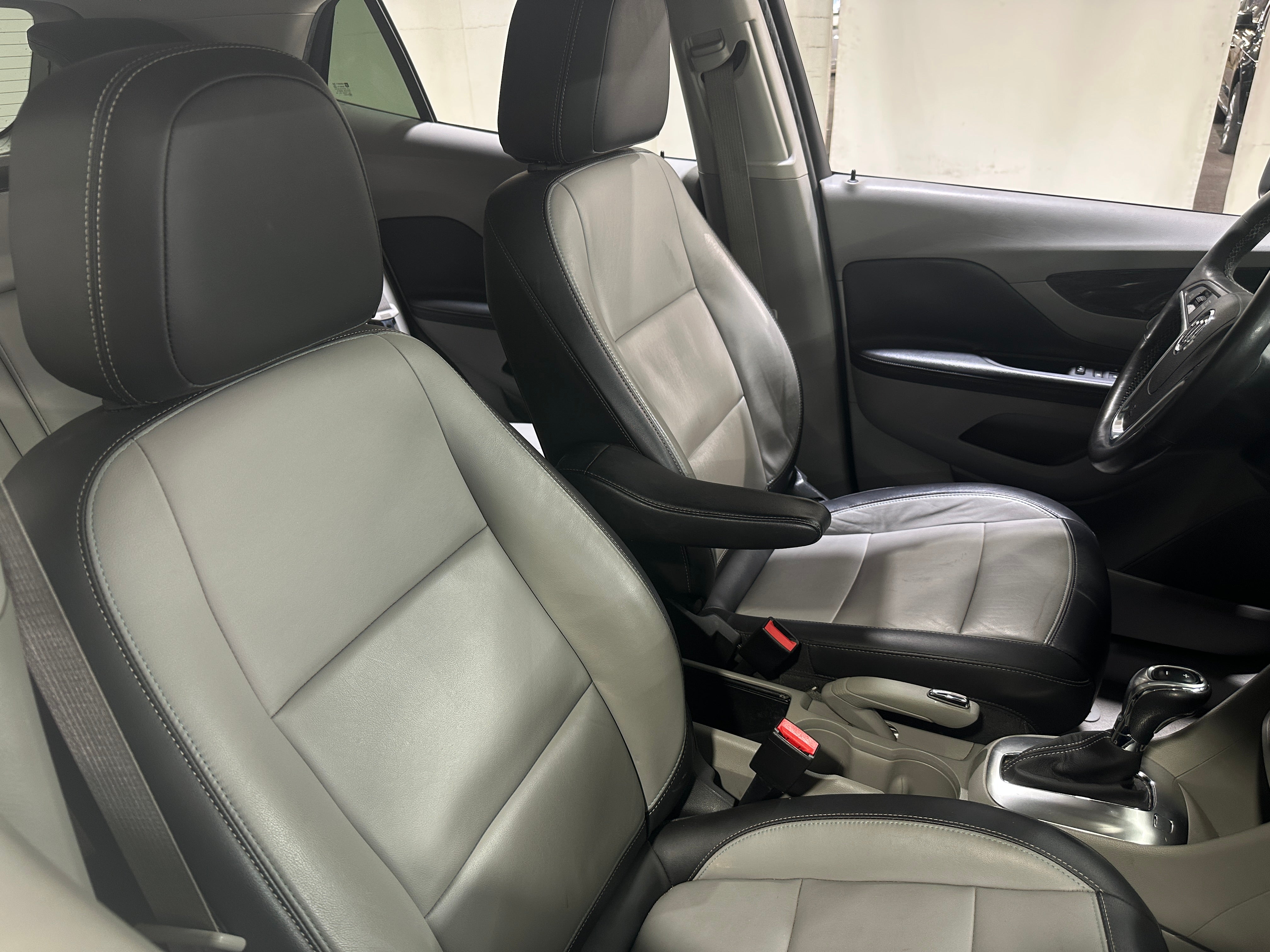 Used 2016 Buick Encore Leather with VIN KL4CJCSBXGB728511 for sale in Oak Creek, WI