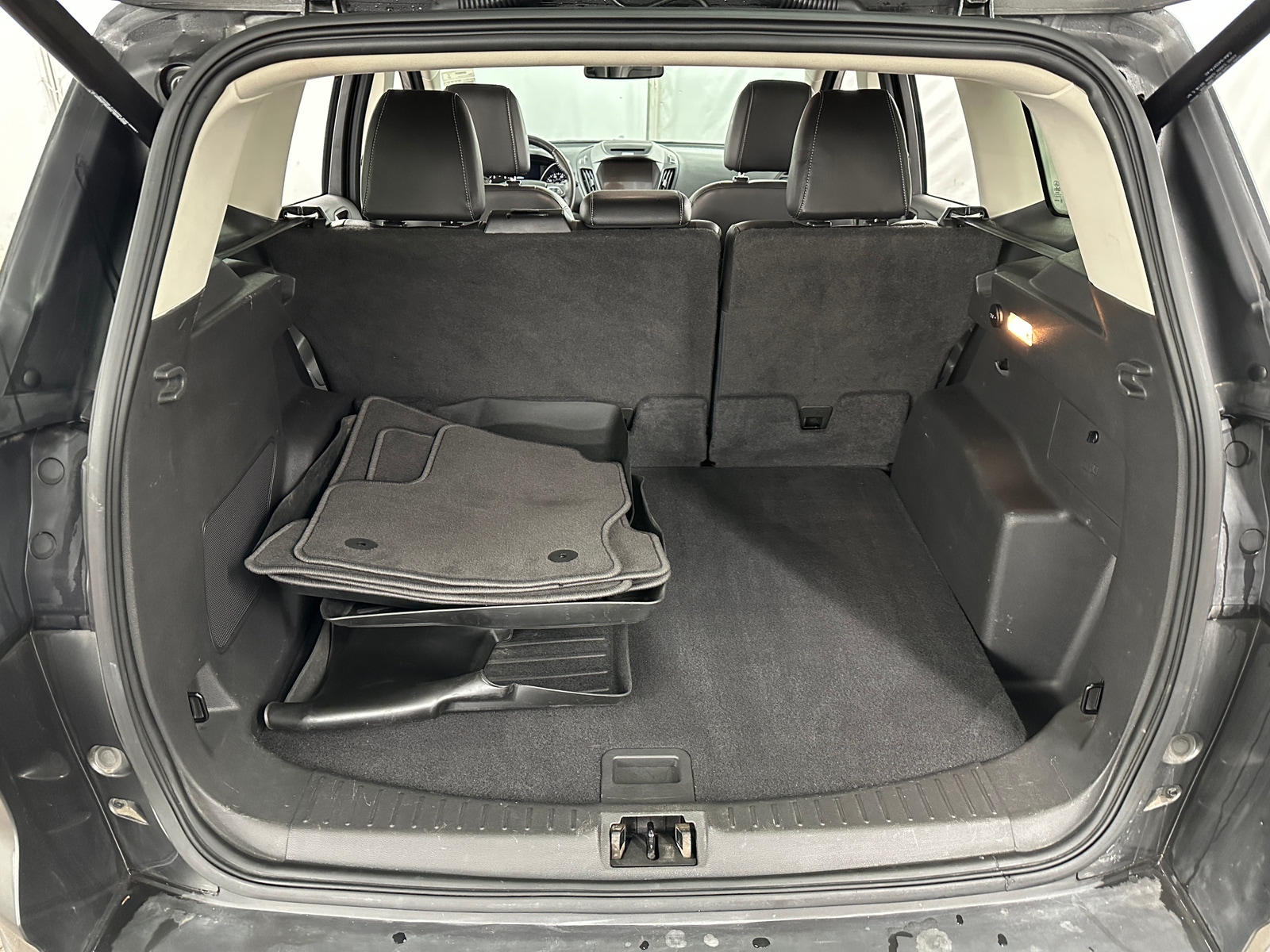 Thumbnail: 2017 Ford Escape - 6