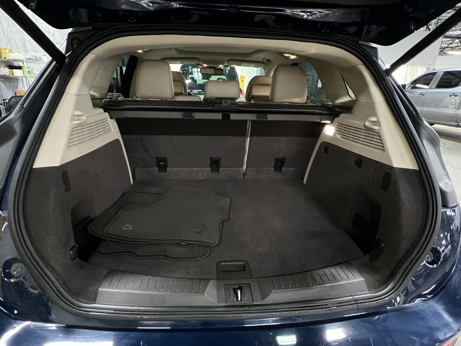 Thumbnail: 2019 Lincoln MKC - 6